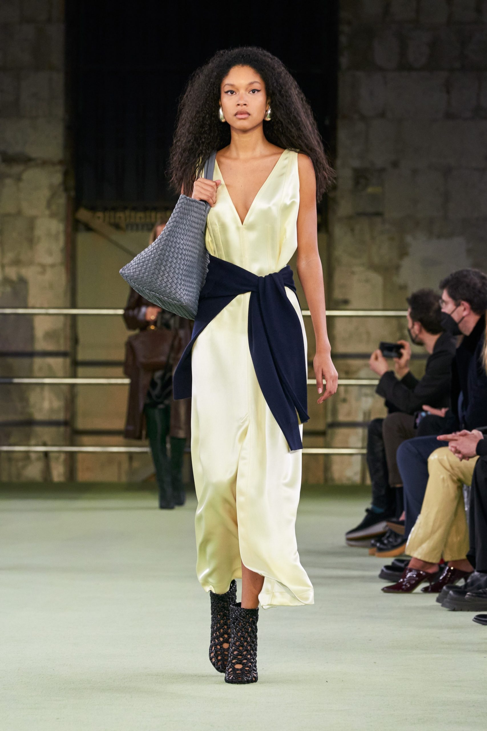 bottega veneta thu đông 2022 look 47