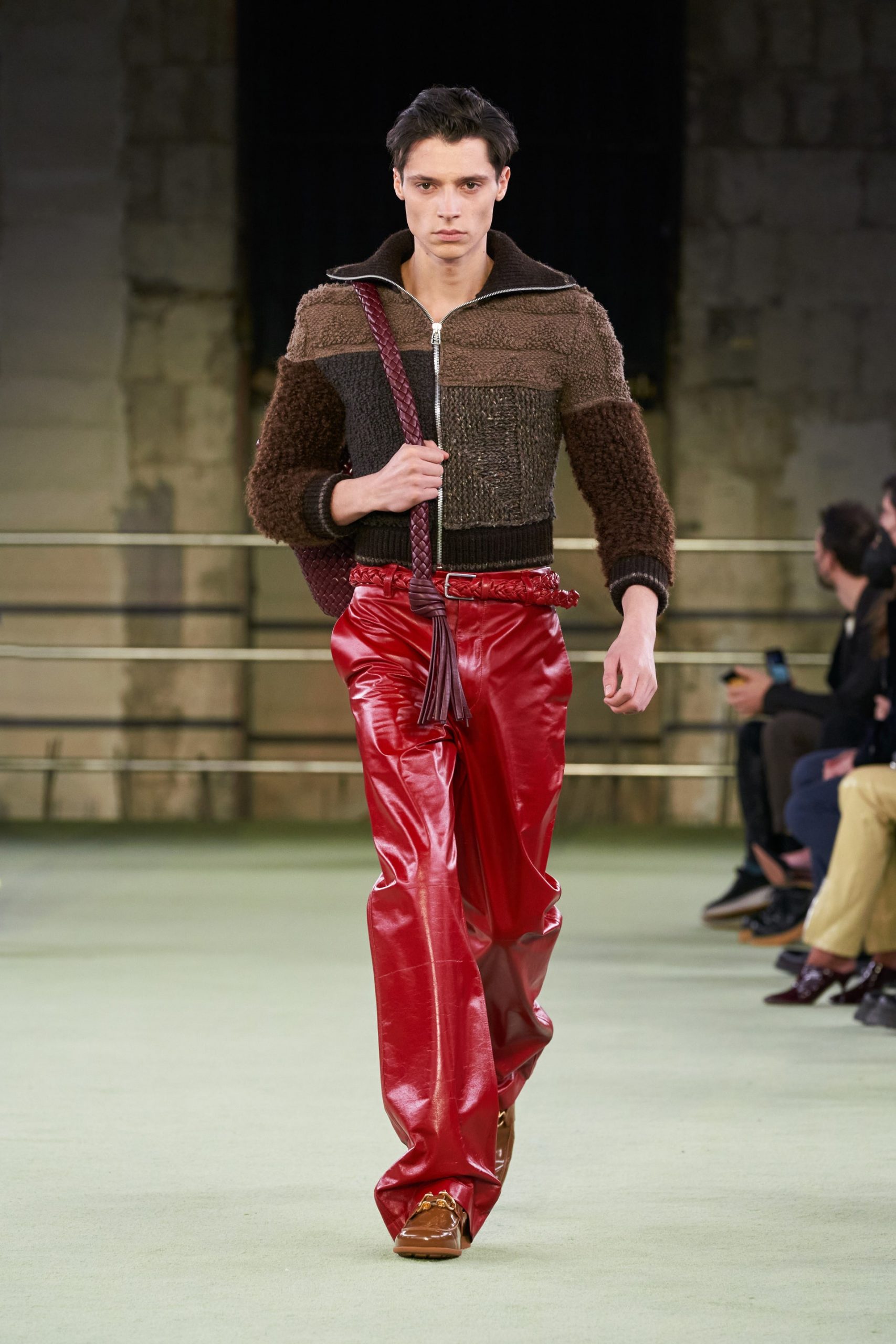 bottega veneta thu đông 2022 look 55