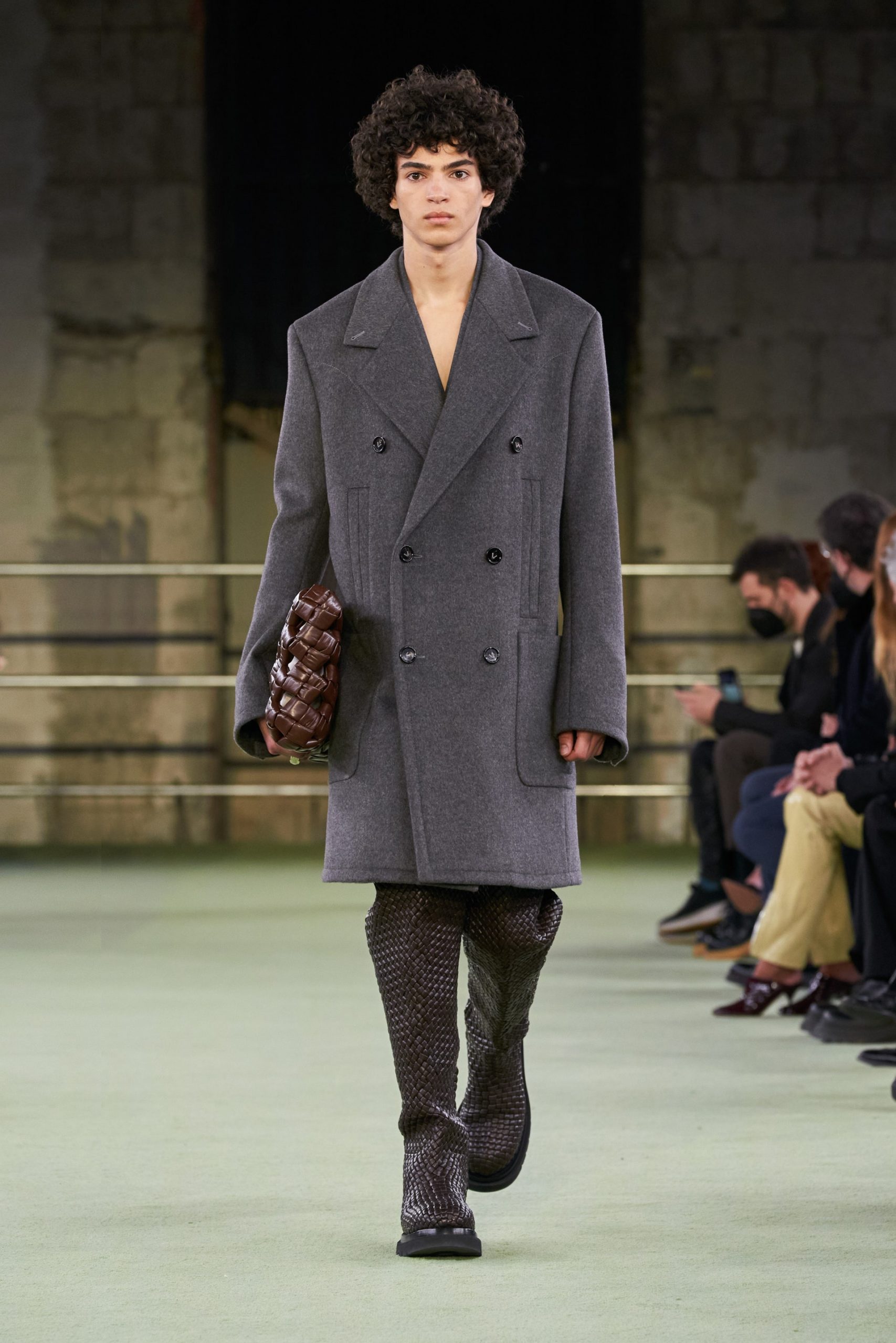 bottega veneta thu đông 2022 look 59