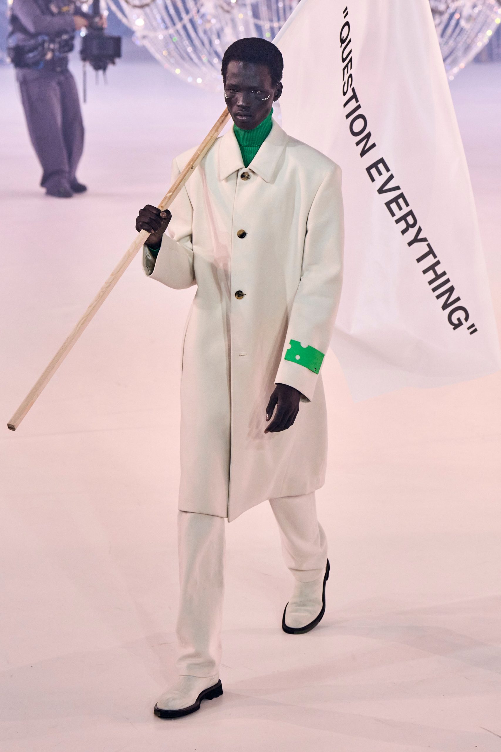 Off-White Thu Đông 2022 look 22