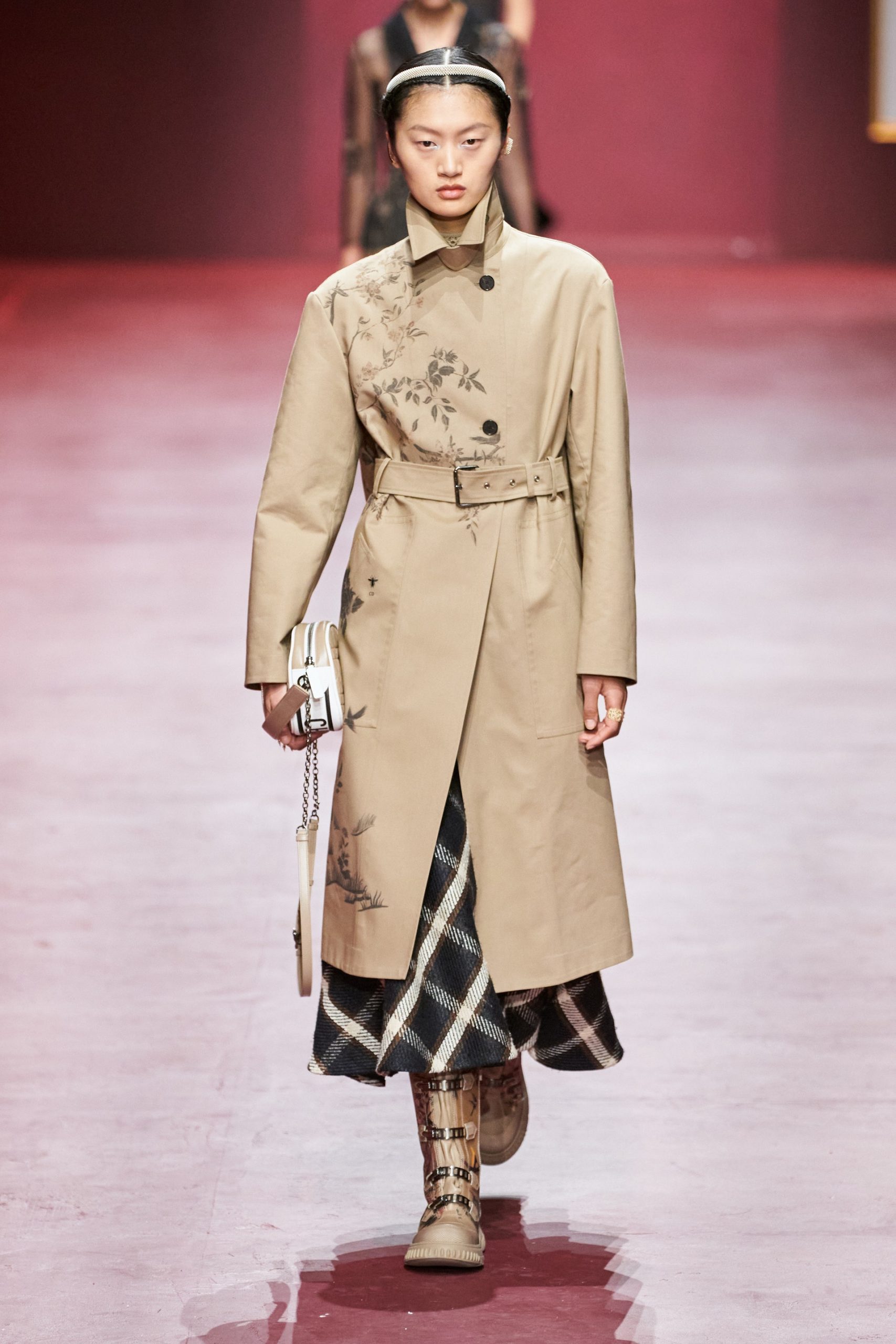 Dior ready-to-wear Thu Đông 2022 look 33