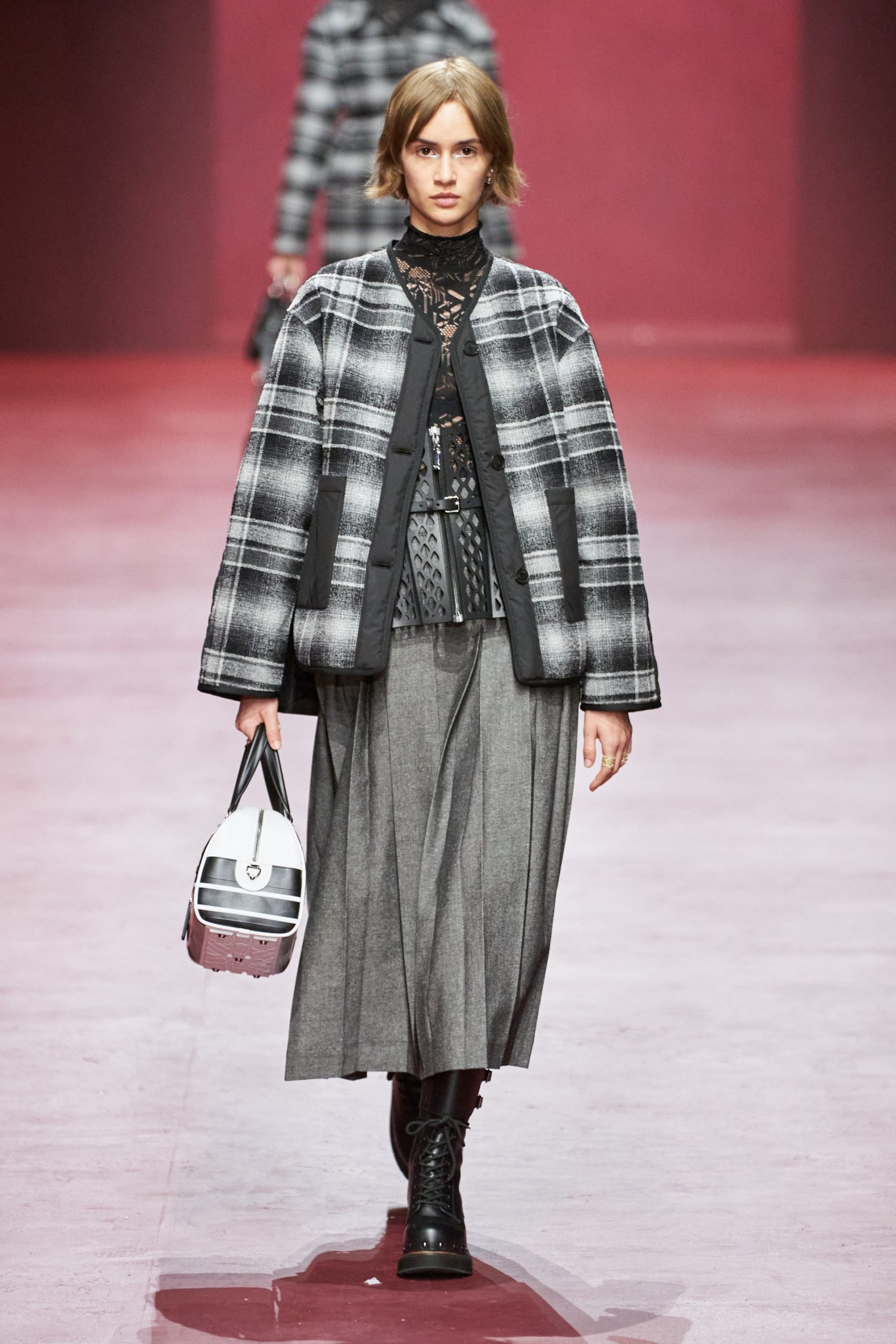 Dior ready-to-wear Thu Đông 2022 look 49