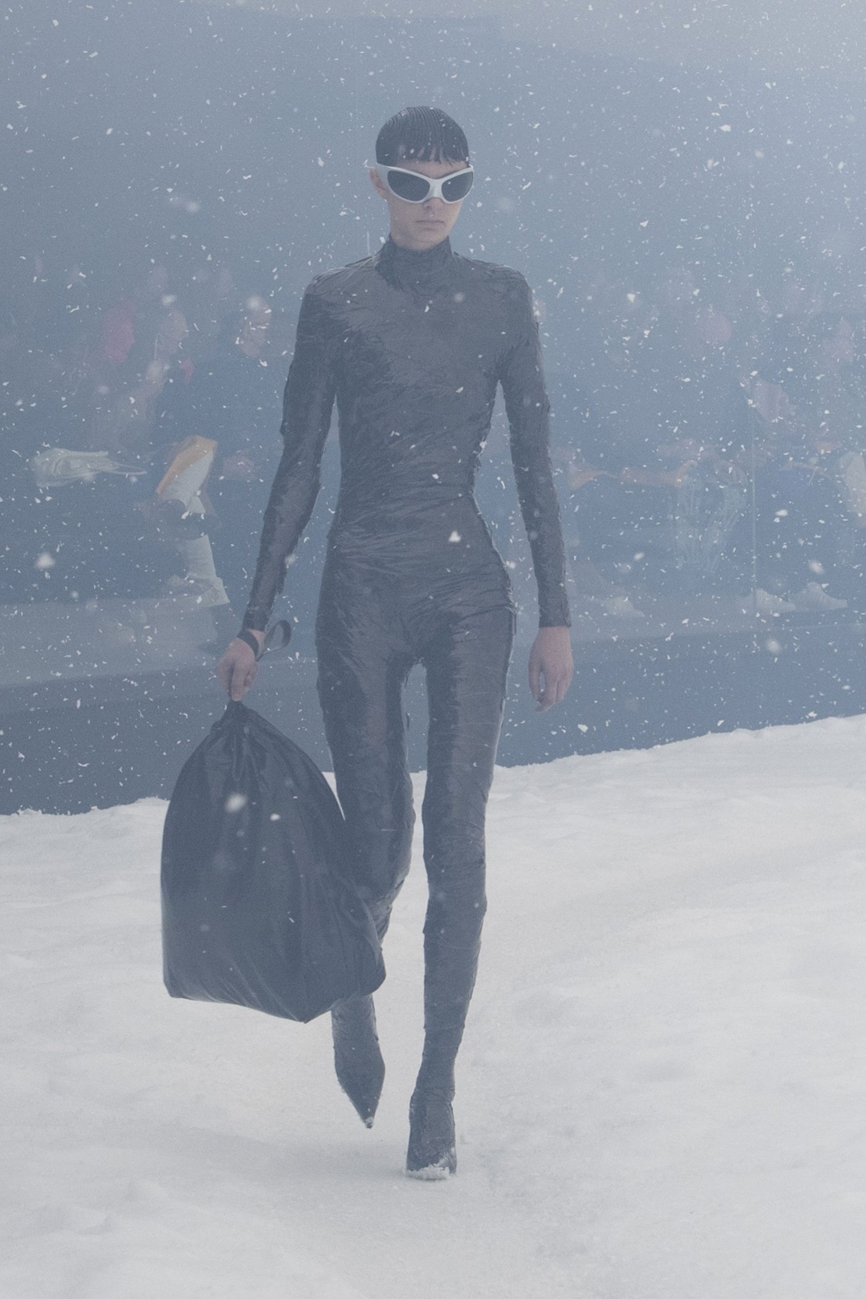 Balenciaga RTW Thu Đông 2022 look 3