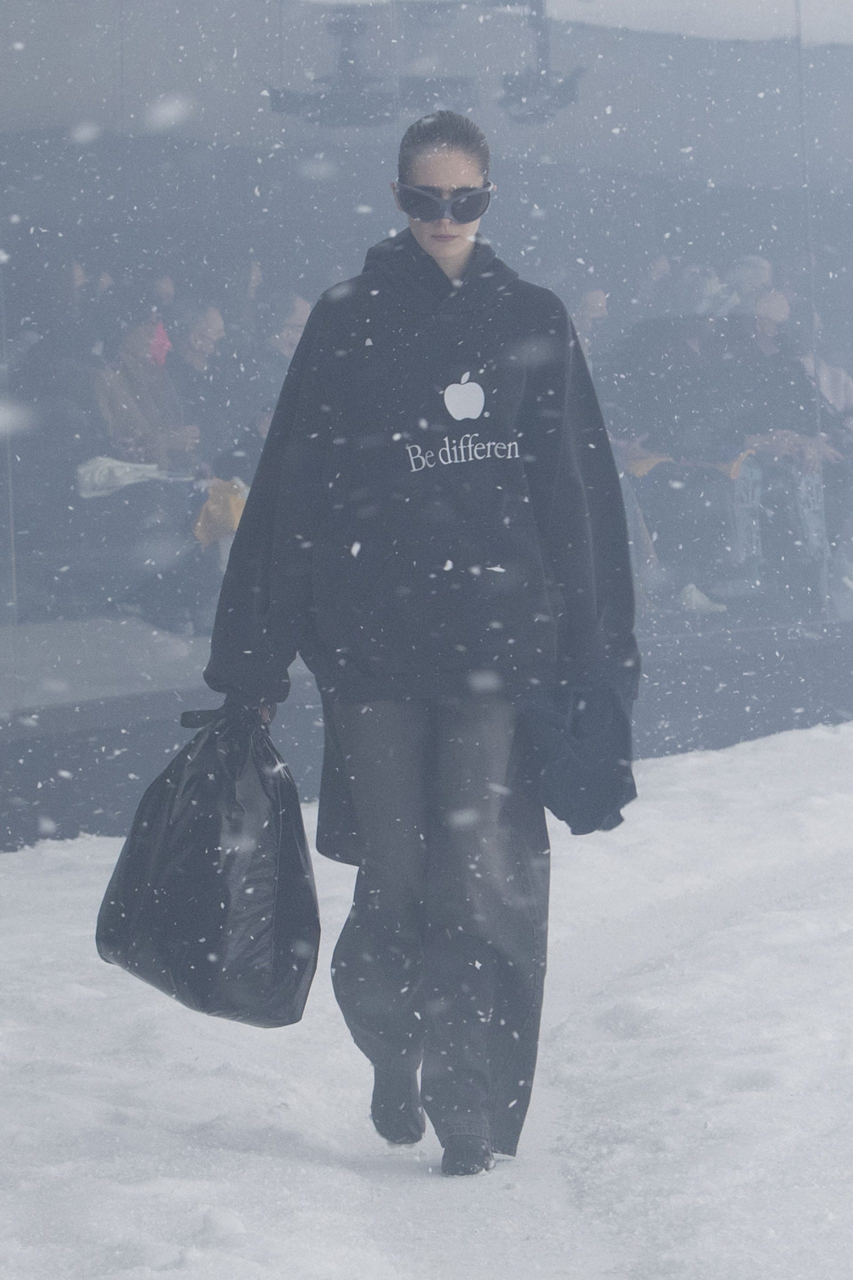 Balenciaga RTW Thu Đông 2022 look 50