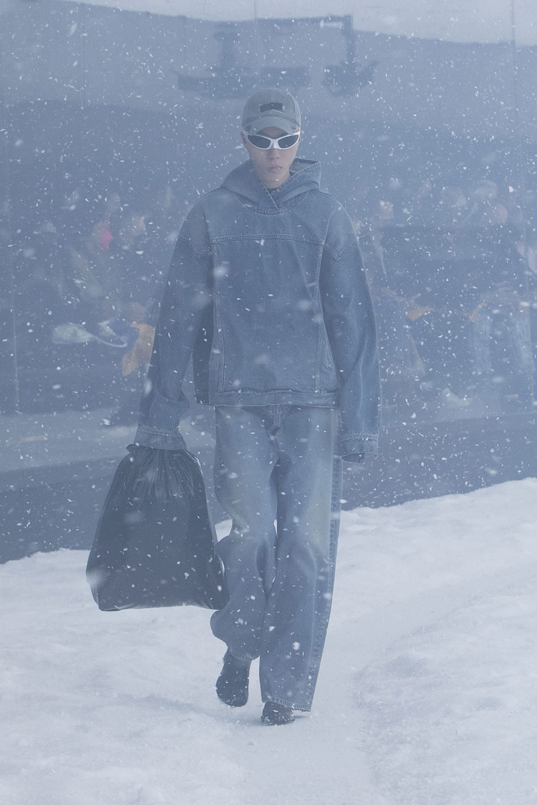 Balenciaga RTW Thu Đông 2022 look 52