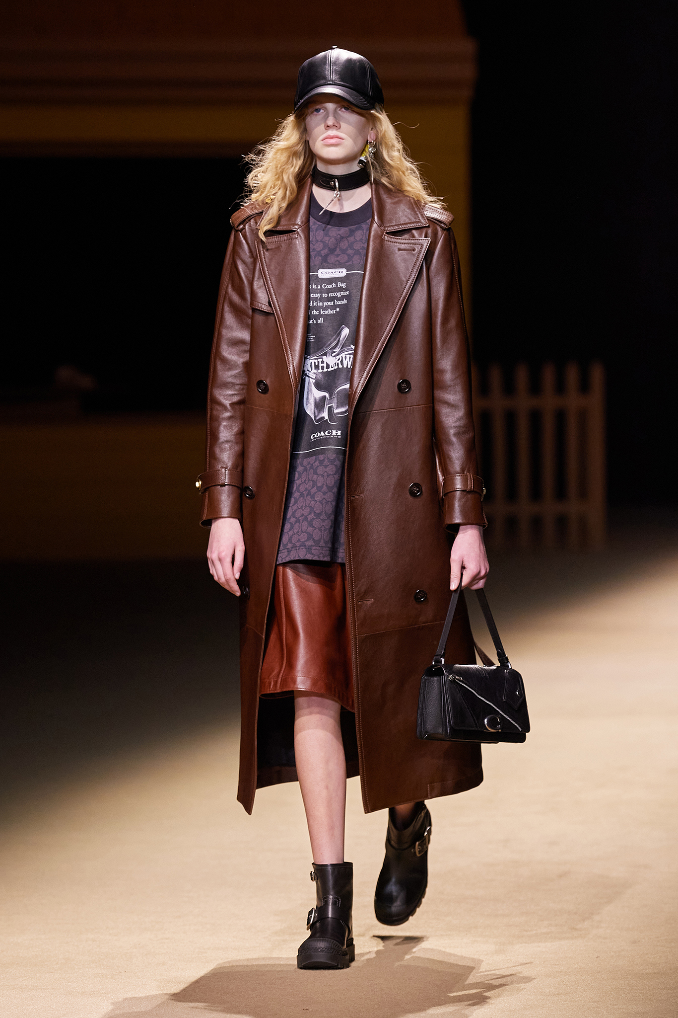 Coach Thu-Đông 2022 look 28