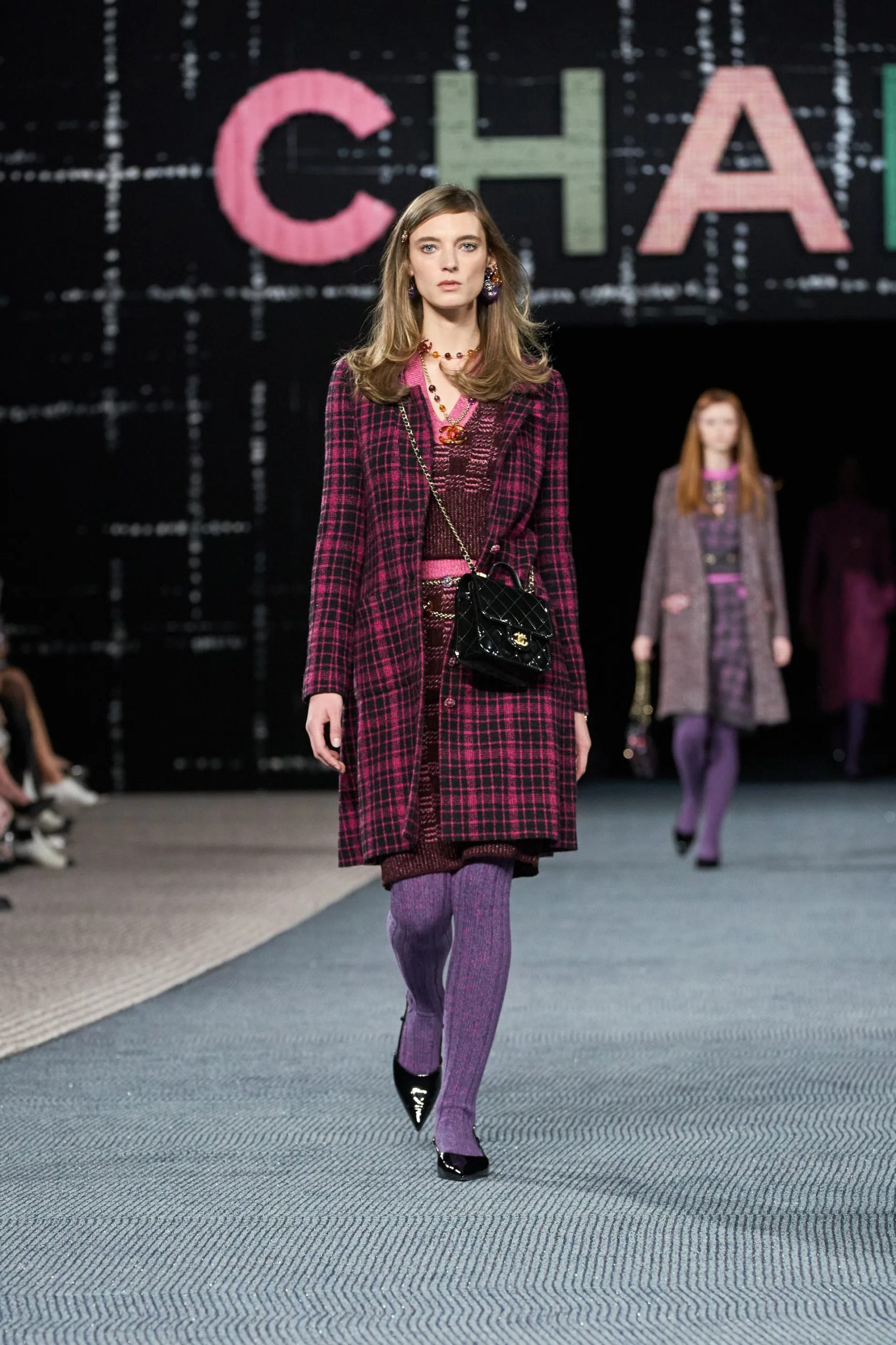 Chanel RTW Thu Đông 2022 look 19