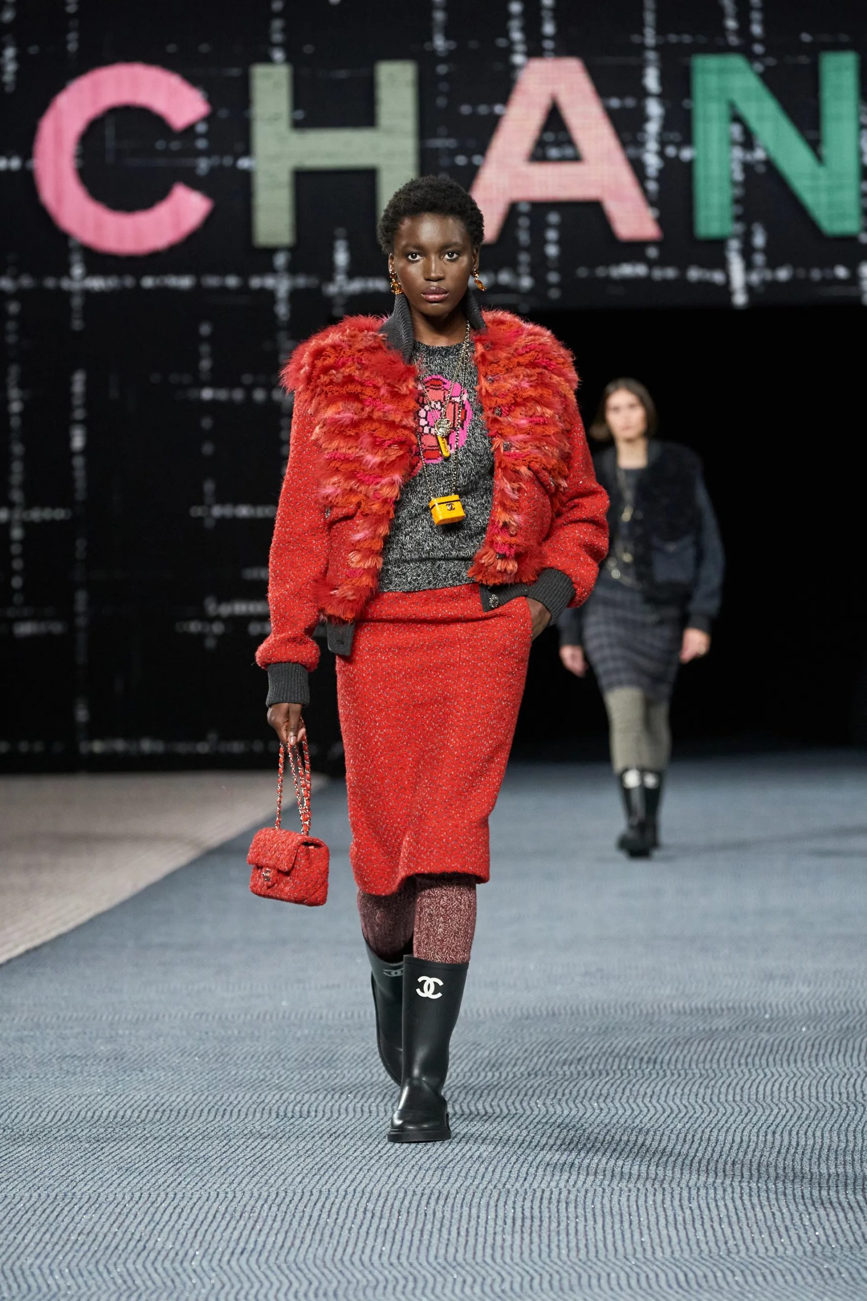 Chanel RTW Thu Đông 2022 look 33
