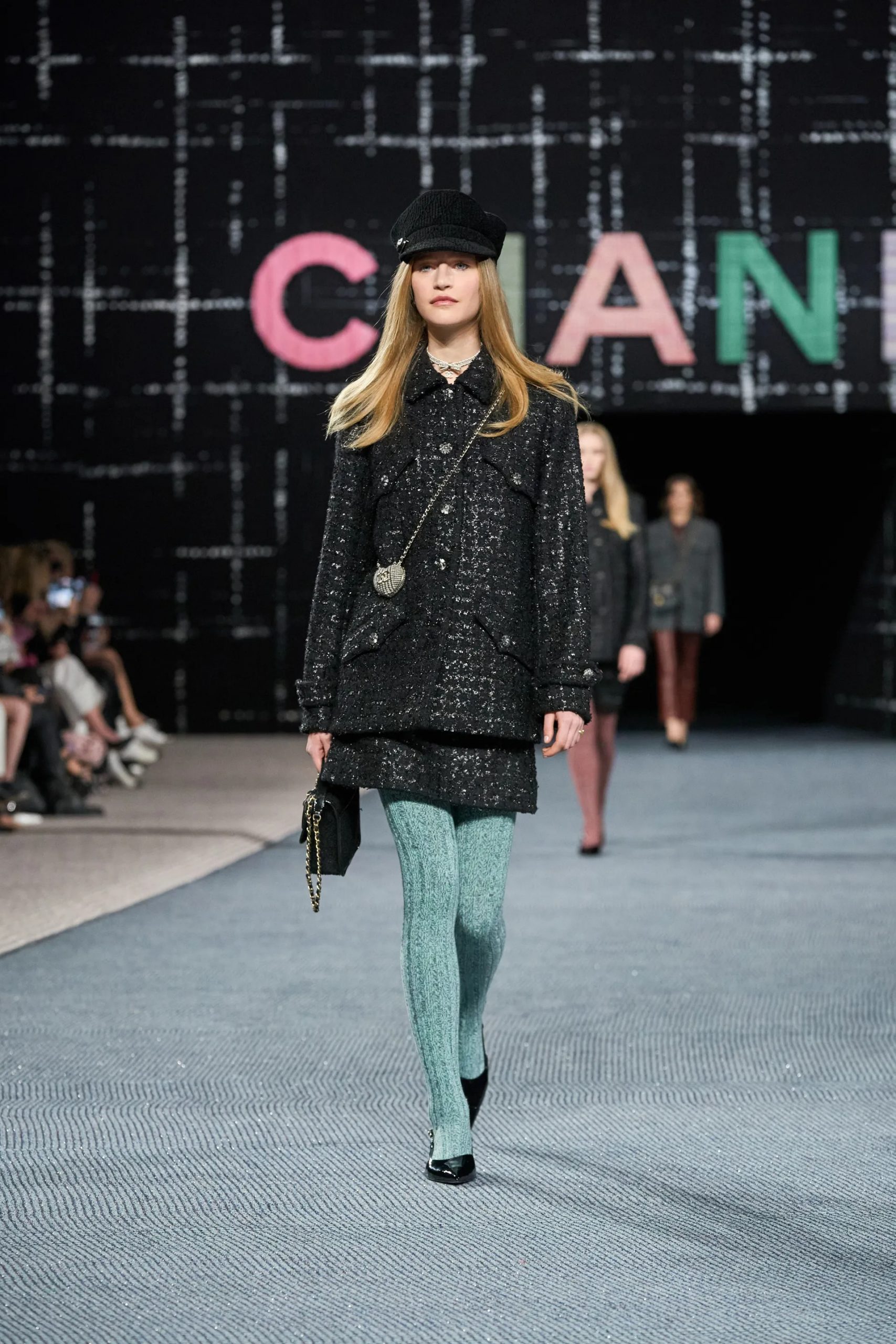Chanel RTW Thu Đông 2022 look 48