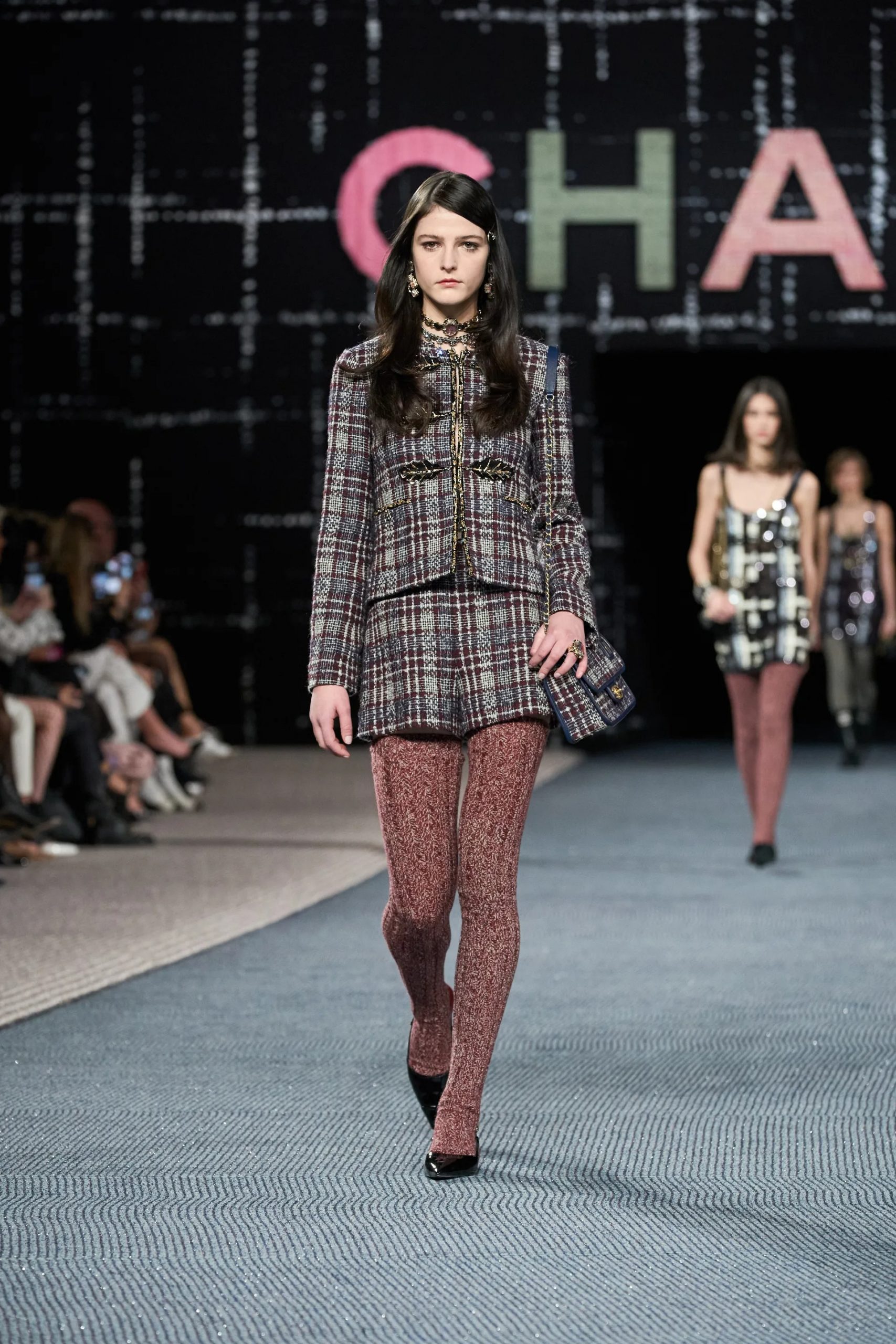 Chanel RTW Thu Đông 2022 look 54