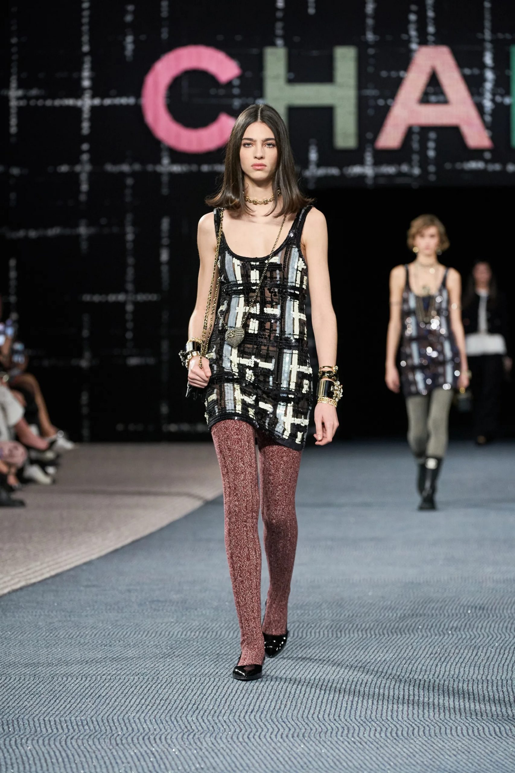 Chanel RTW Thu Đông 2022 look 55
