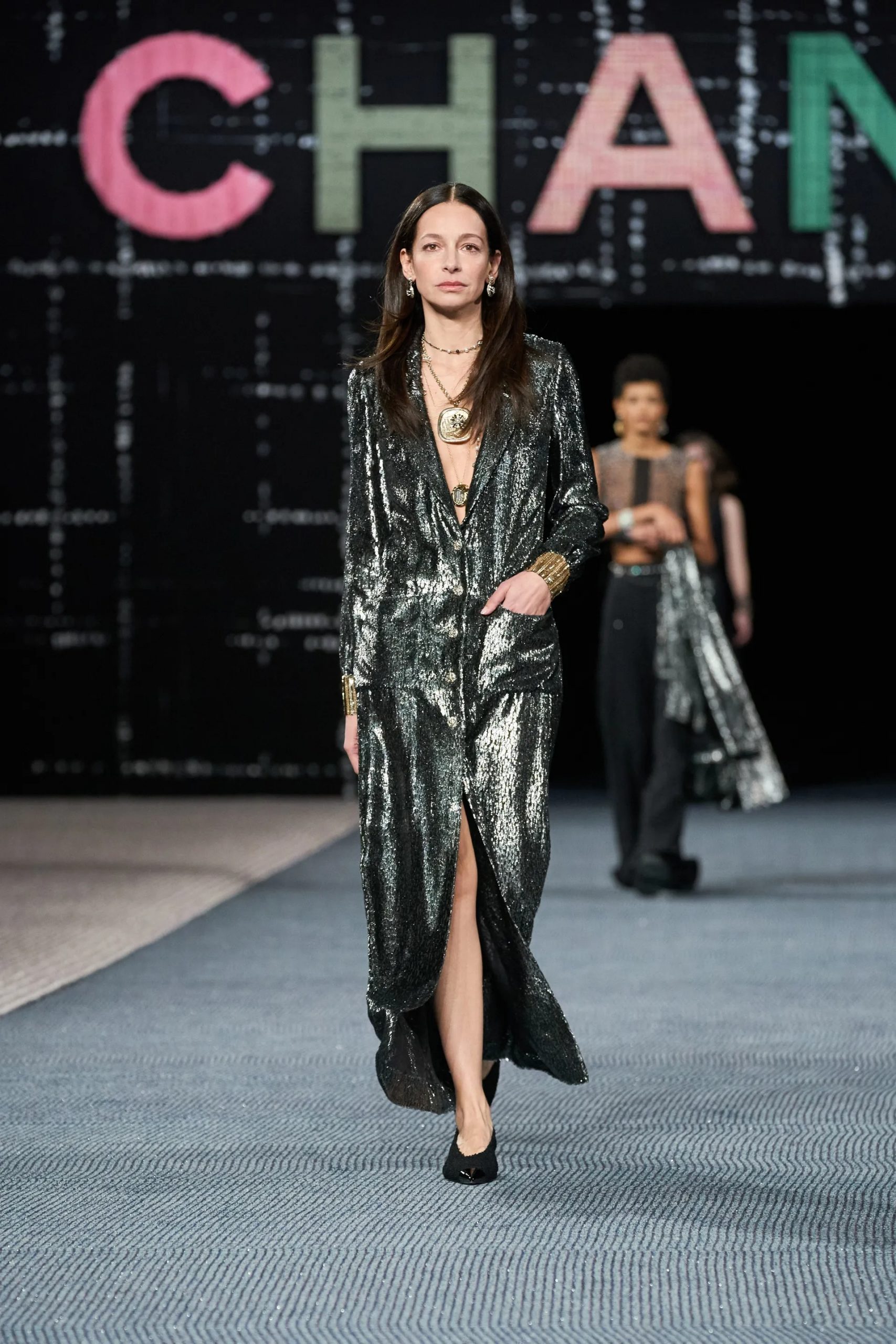 Chanel RTW Thu Đông 2022 look 62