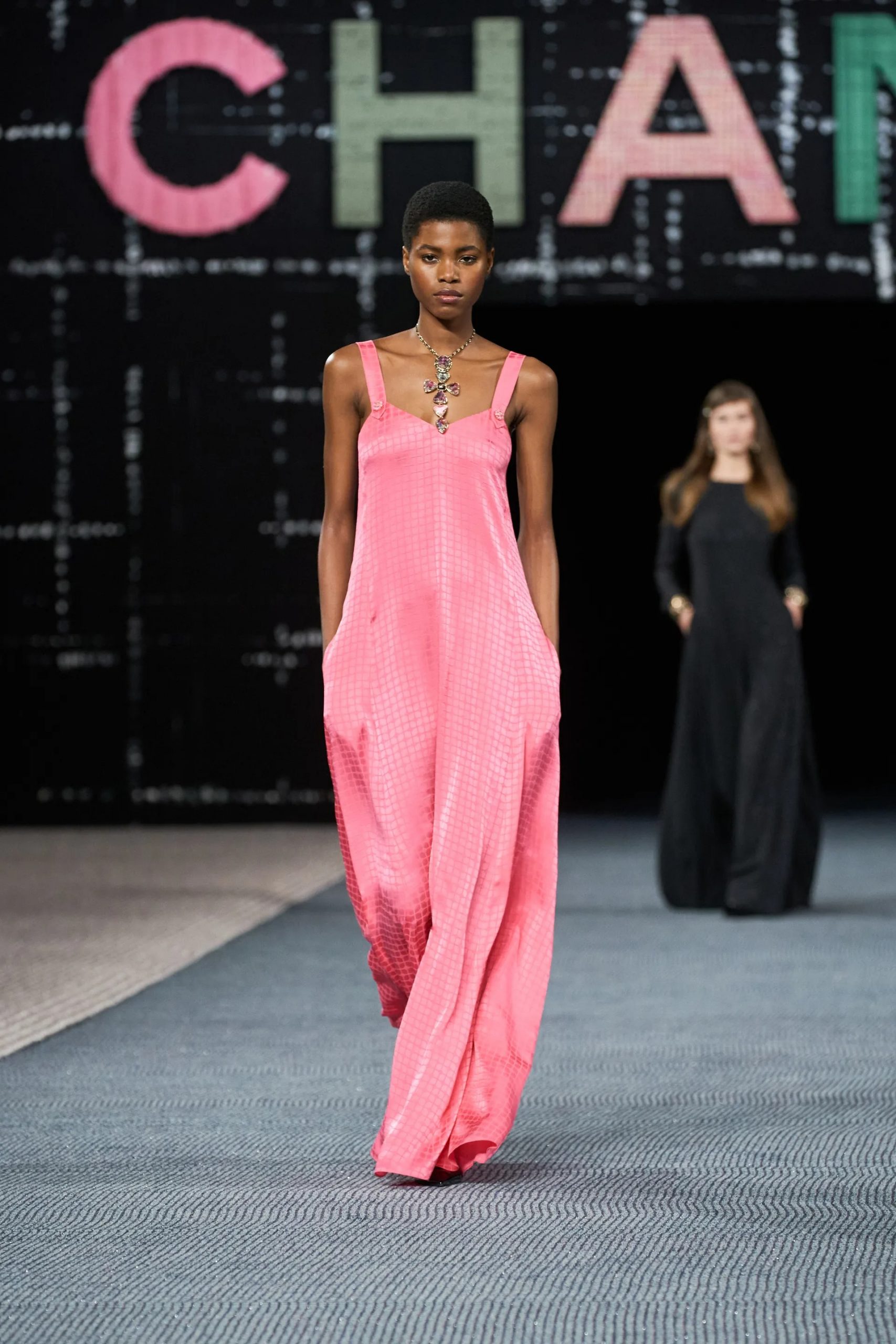 Chanel RTW Thu Đông 2022 look 65