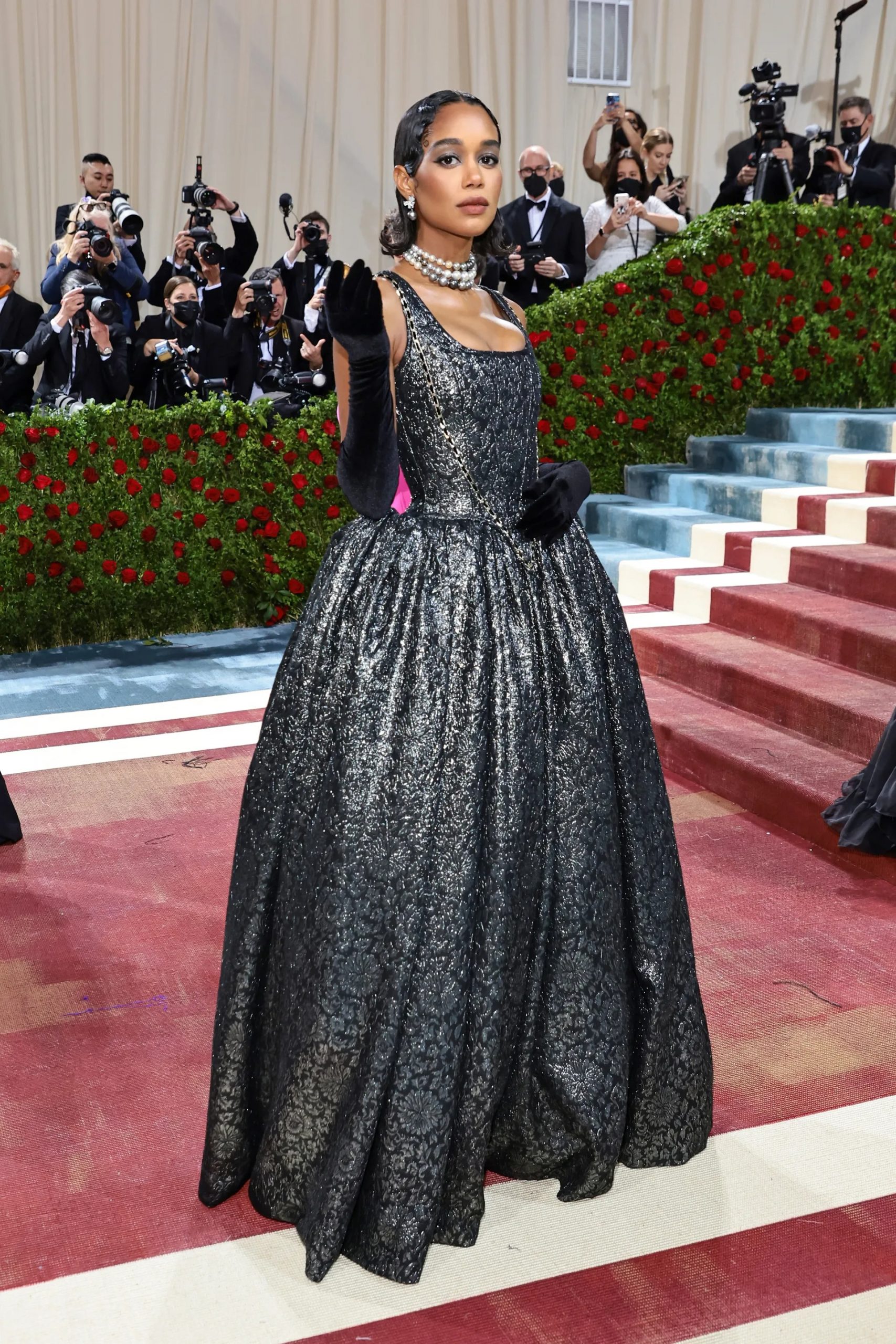 Laura Harrier tại Met Gala 2022