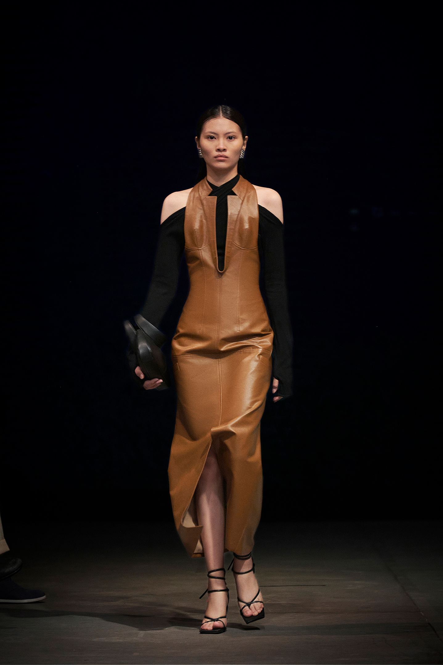 BST INFLOWING của NTK Cường Đàm look 22
