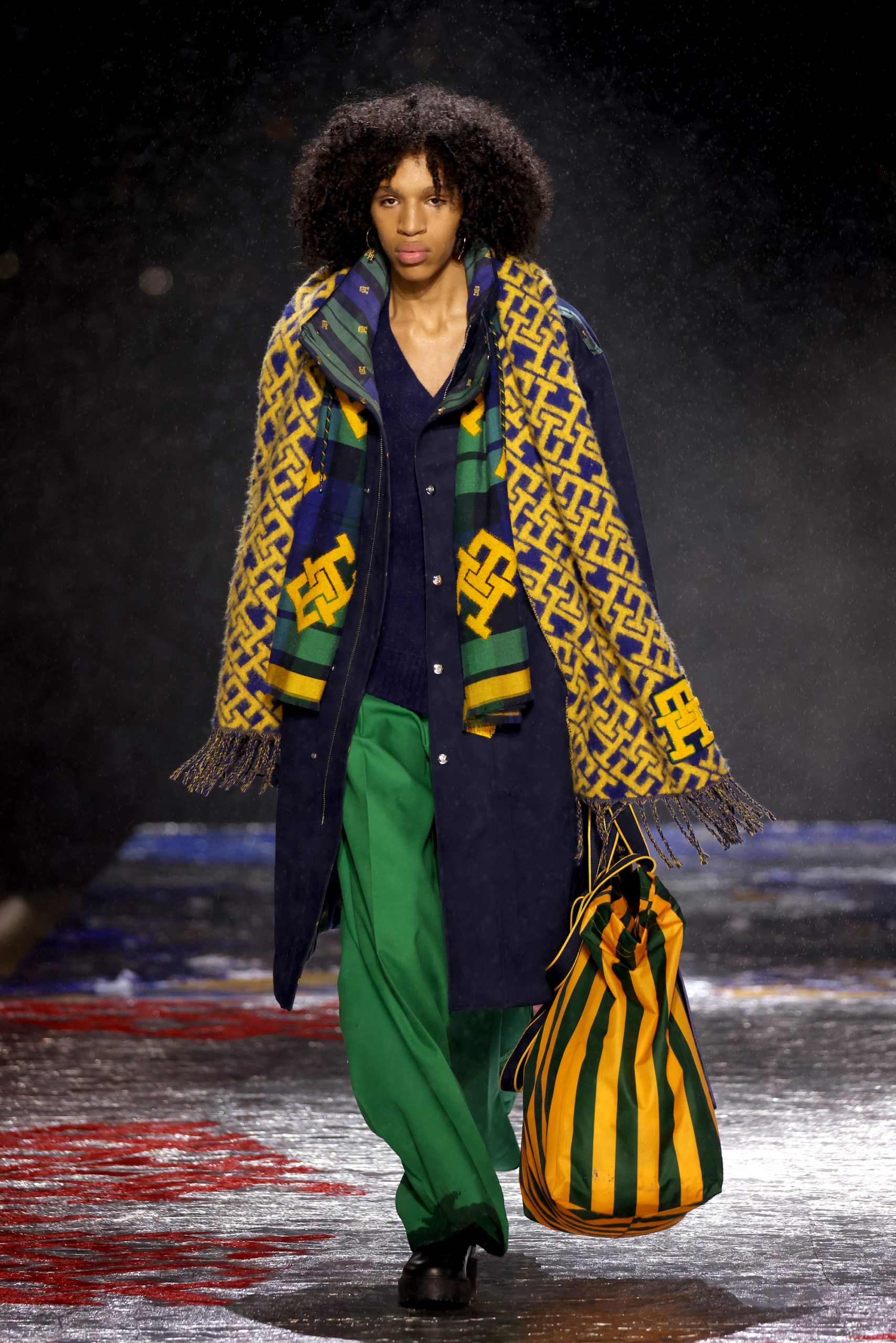 Tommy Hilfiger Thu Đông 2022 look 23
