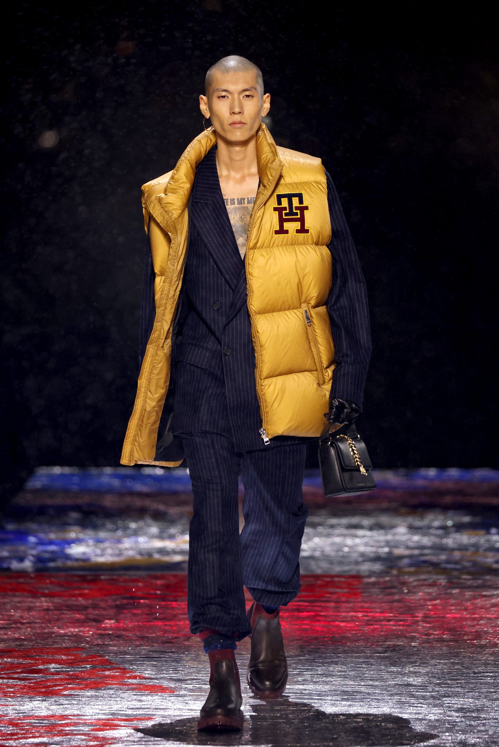 Tommy Hilfiger Thu Đông 2022 look 43