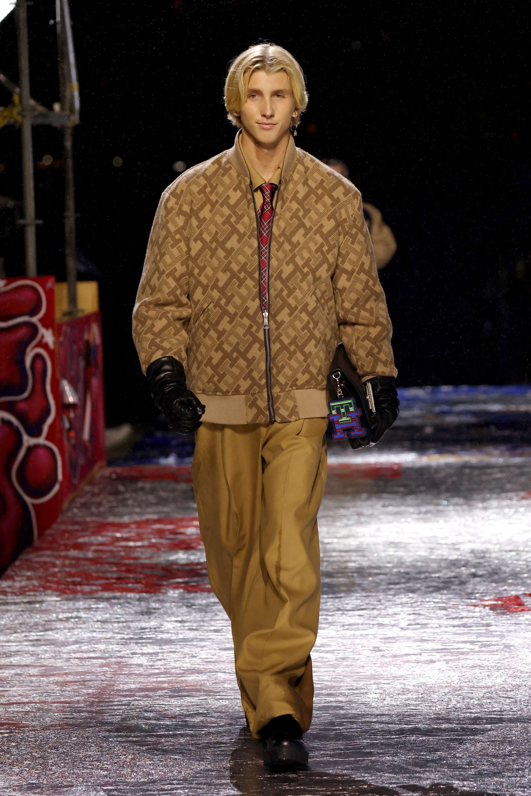 Tommy Hilfiger Thu Đông 2022 look 52