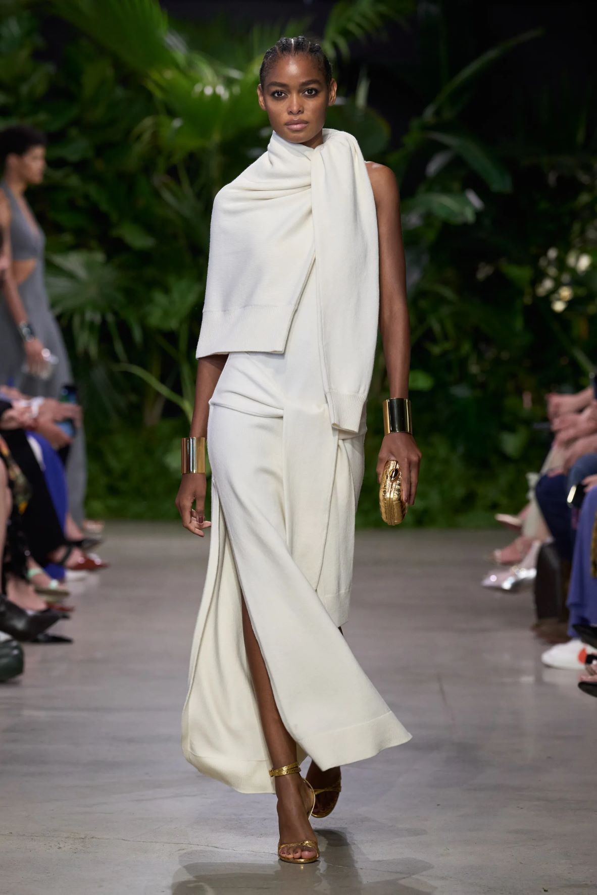 MK xuân hè 2023 look 54