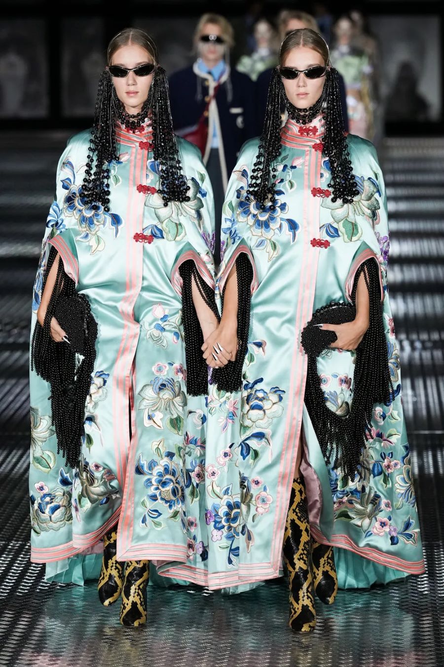 GG xuân hè 2023 look 51