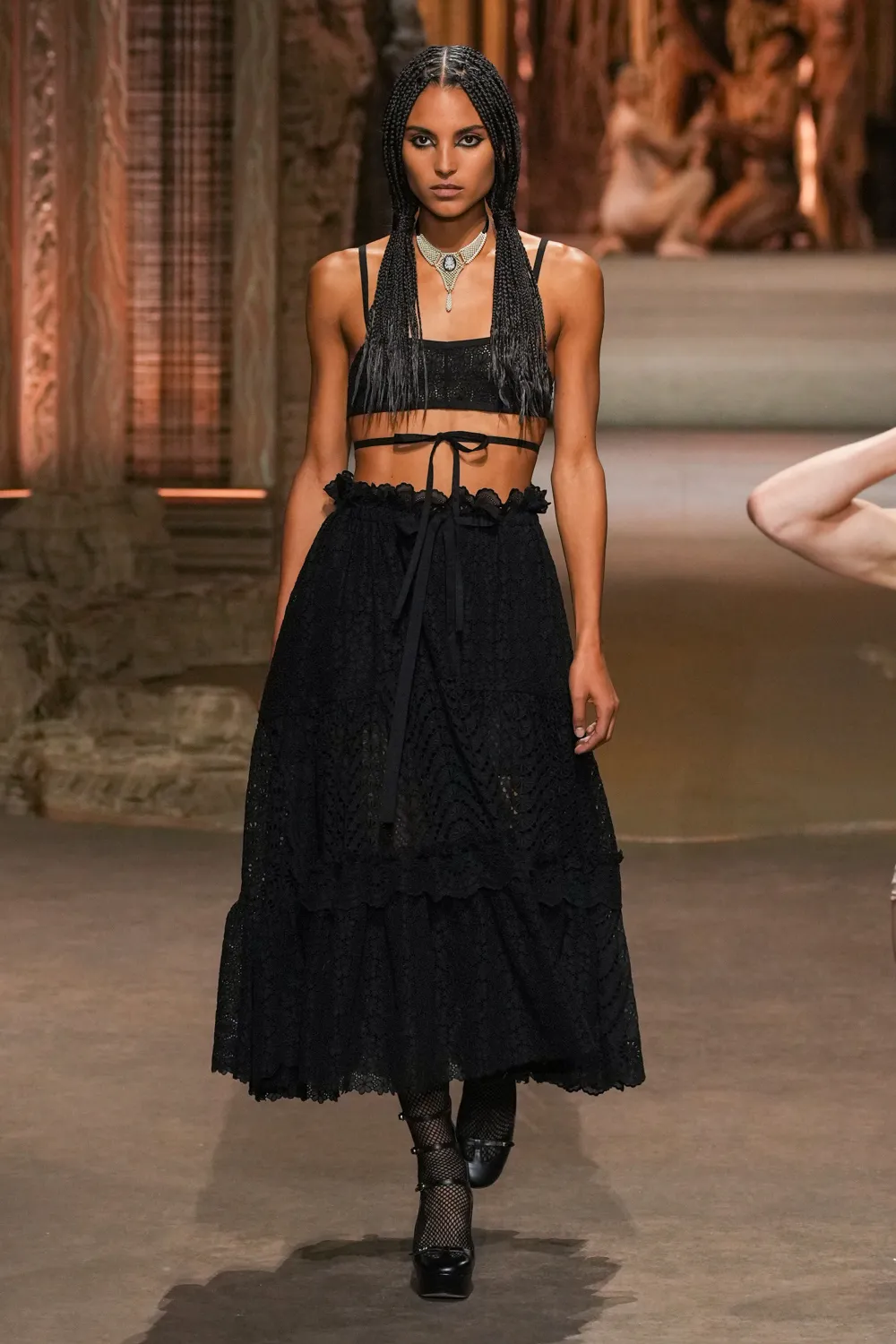 CD xuân hè 2023 look 11