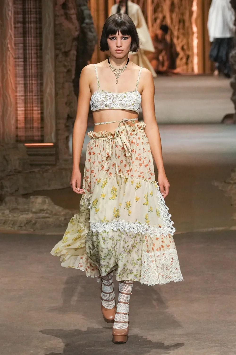CD xuân hè 2023 look 45