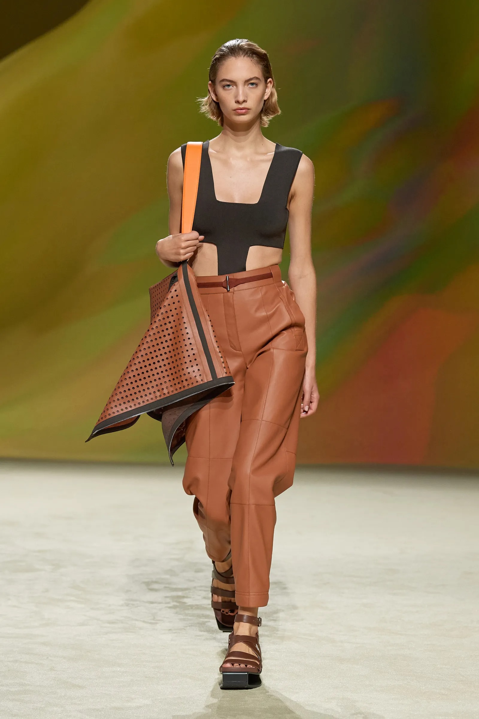 Hermès Xuân Hè 2023 look 10