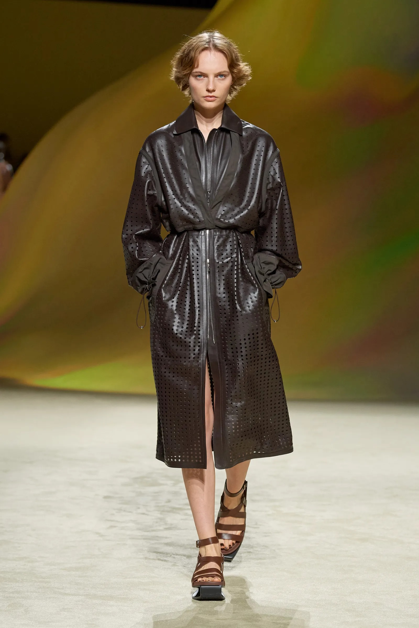 Hermès Xuân Hè 2023 look 13
