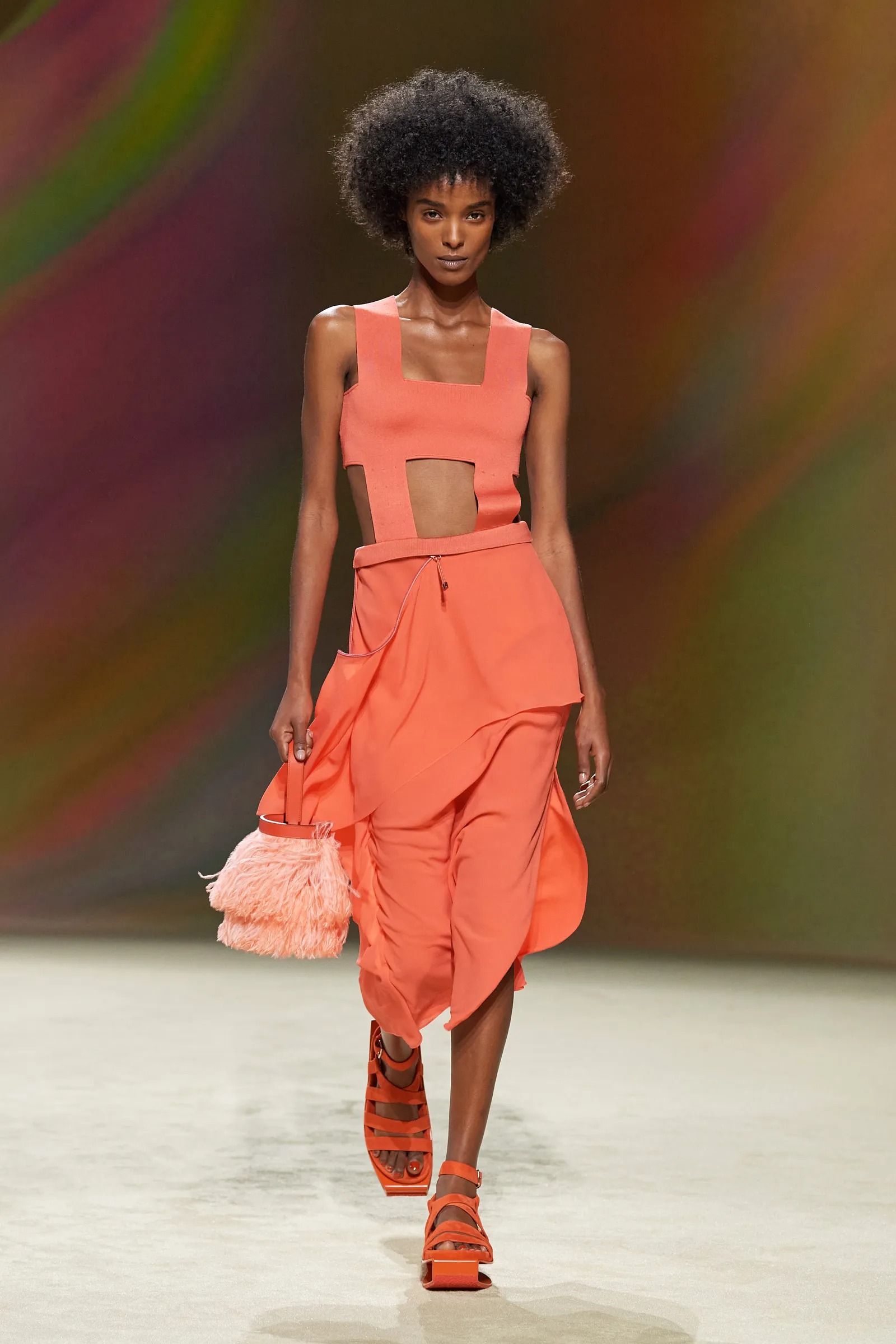 Hermès Xuân Hè 2023 look 35