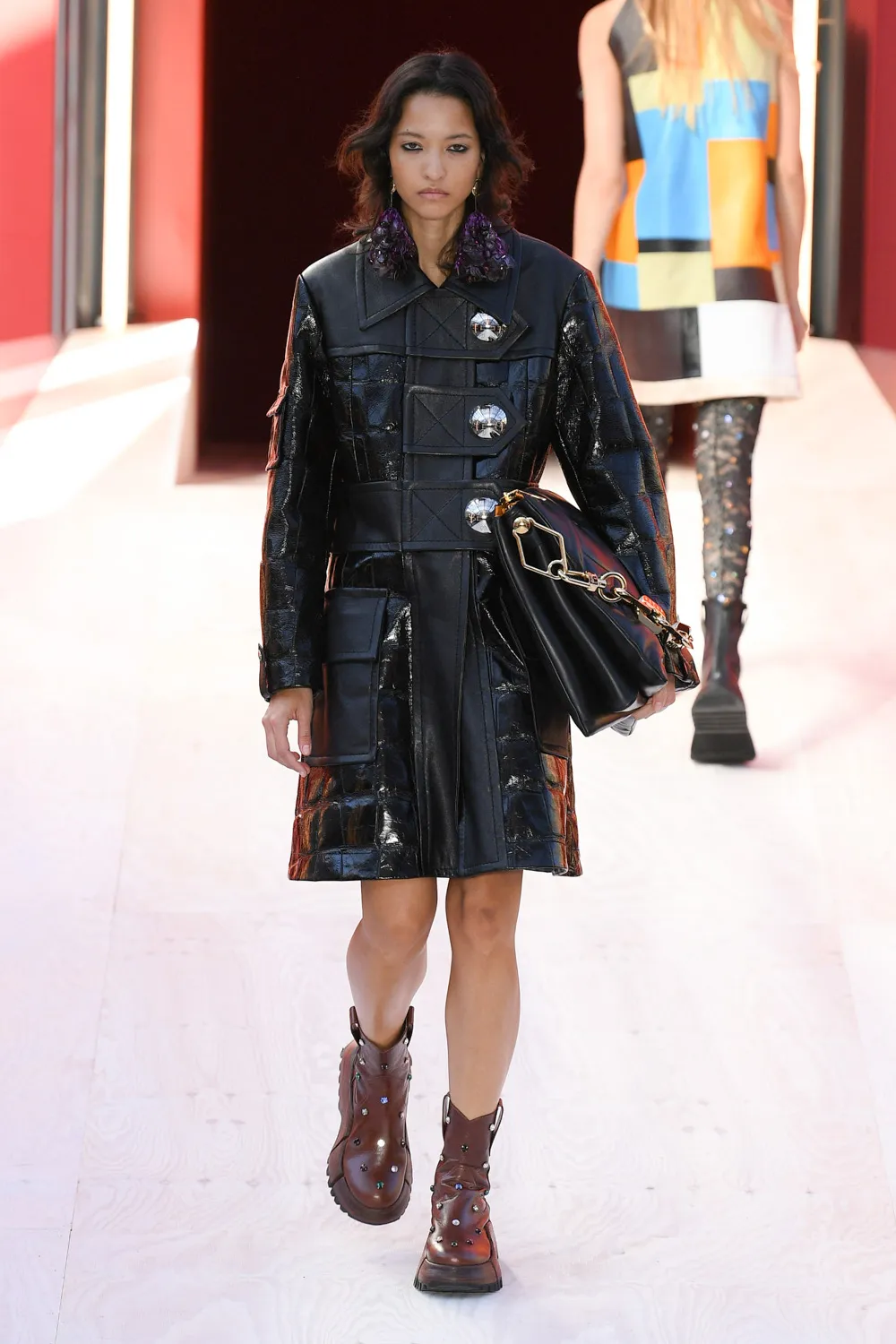 LV rtw xuân hè 2023 look 27