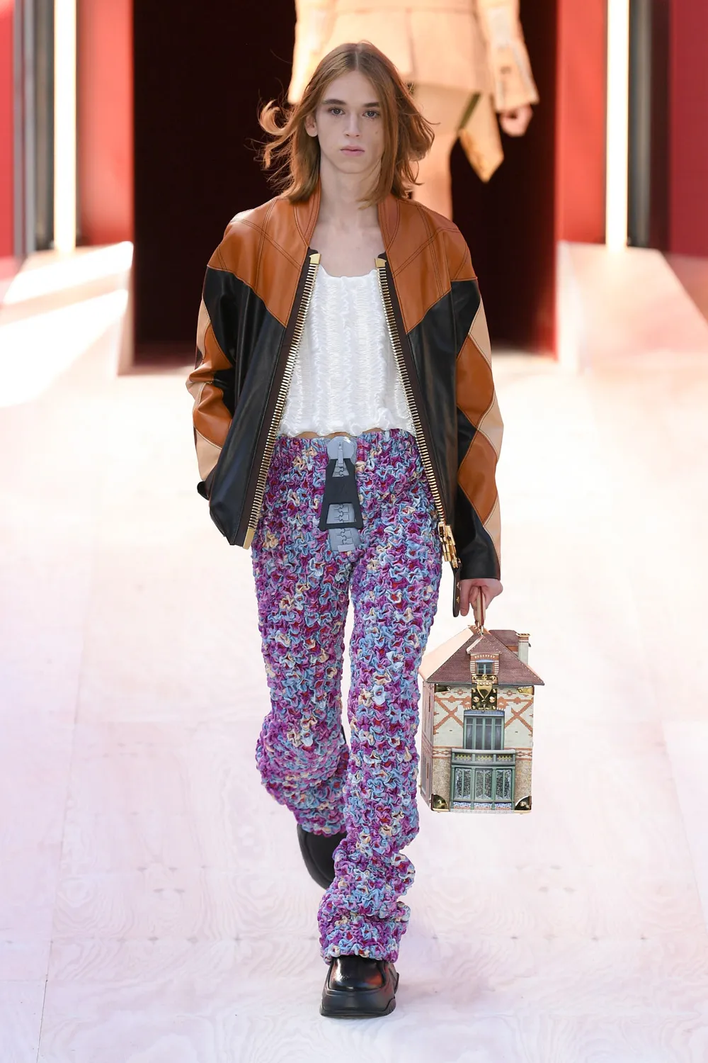 LV rtw xuân hè 2023 look 36