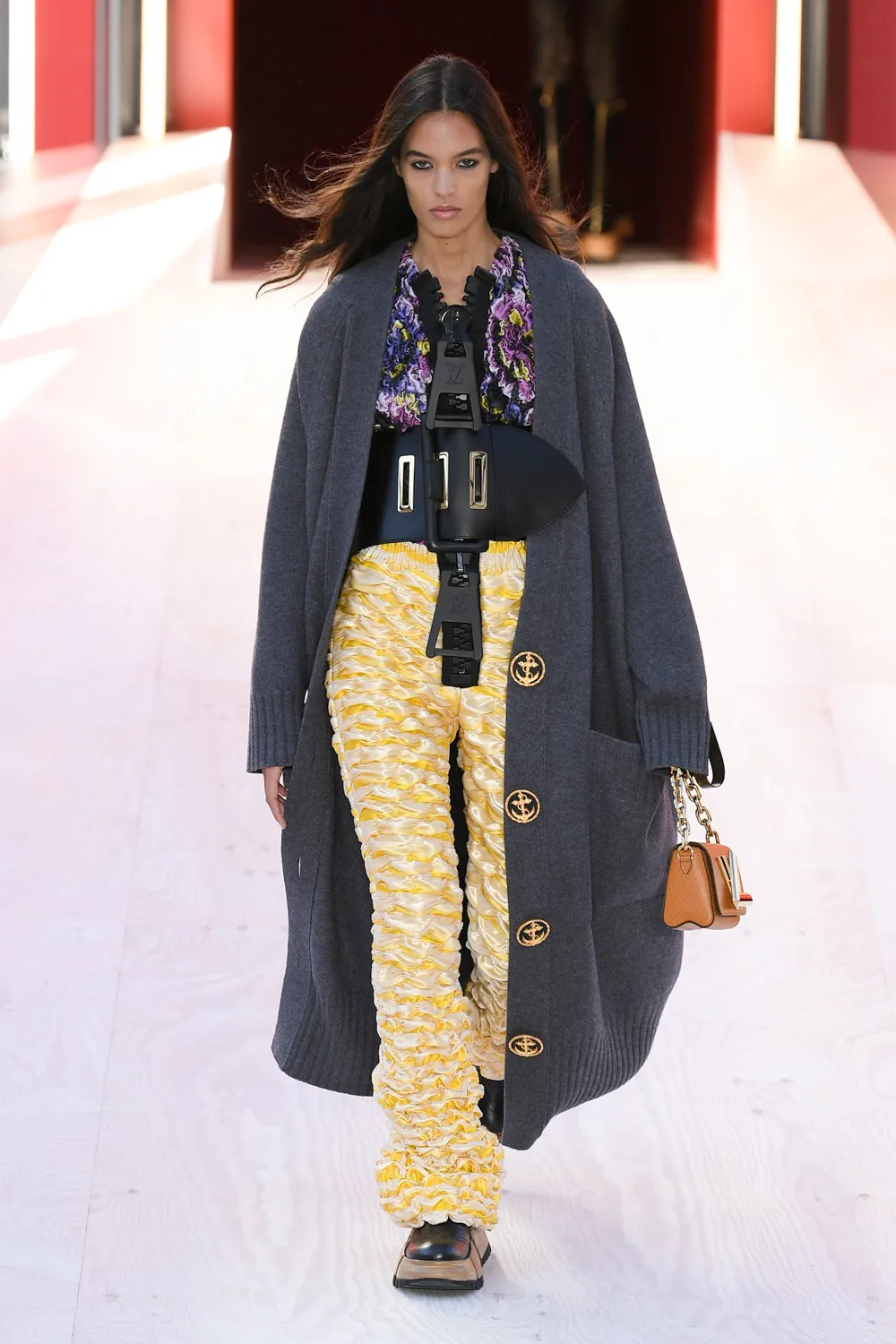 LV rtw xuân hè 2023 look 41