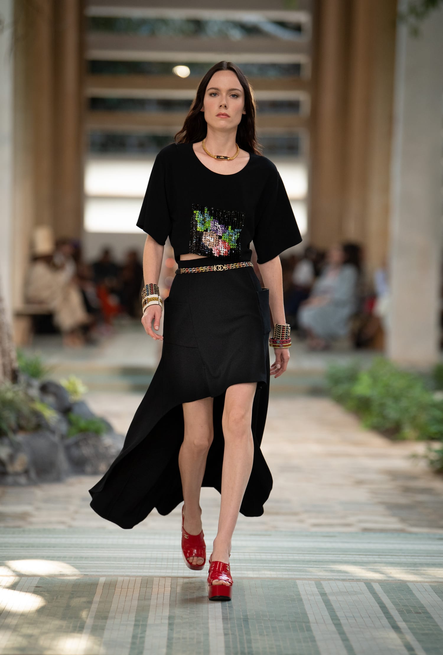 CHANEL Métiers d’art DAKAR 2022/23 look 15
