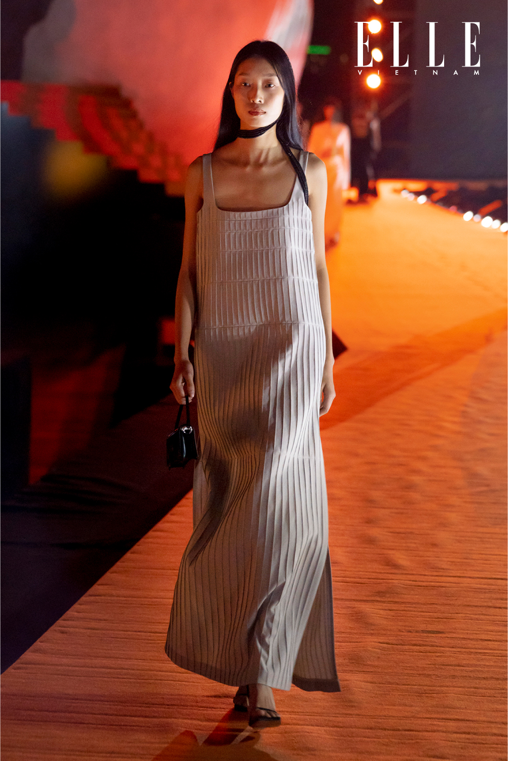 ELLE Fashion Show 2022 BST Figure CHATS by C.Dam look 3
