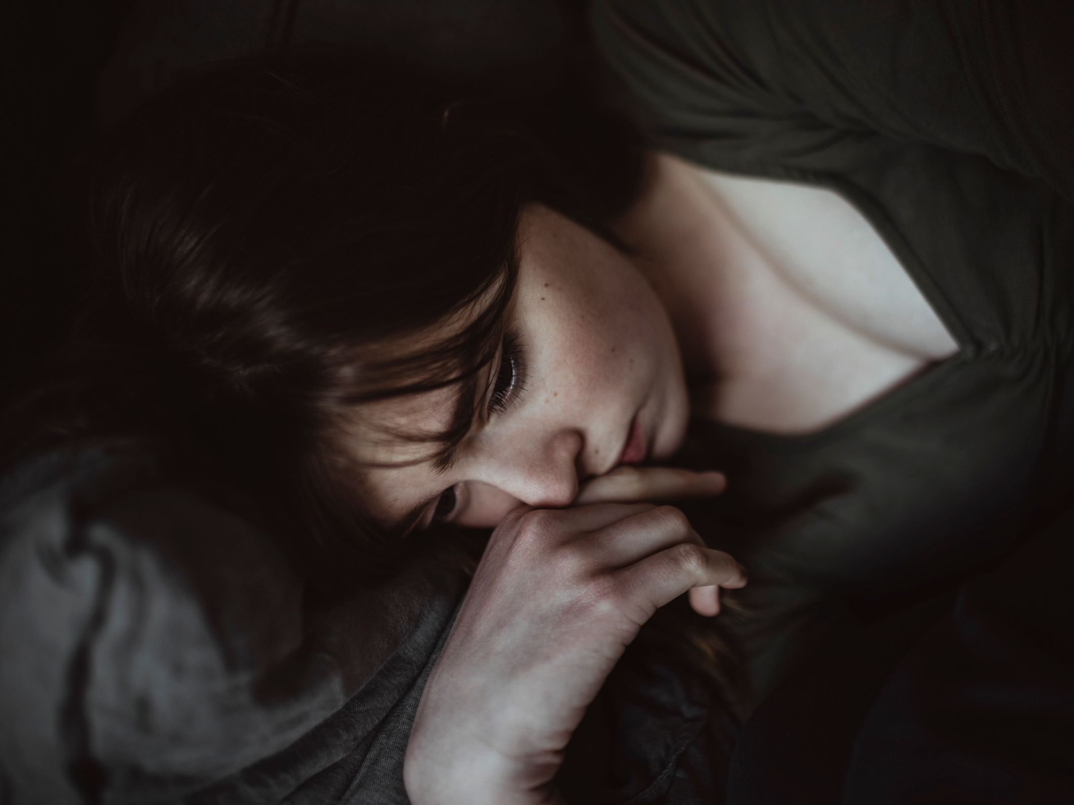 Màu sắc núm vú thay đổi cũng là triệu chứng của bệnh ung thư vú. Vì vậy hãy tìm hiểu rõ nguyên nhân khiến màu sắc núm vú của bạn thay đổi