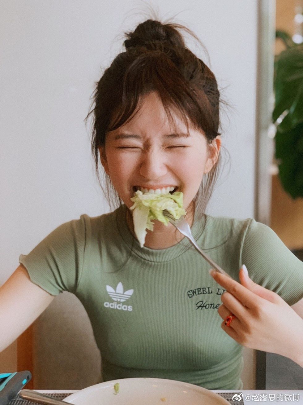 tiểu Hoa đán Triệu Lộ Tư kiểm soát chế độ ăn để làm đẹp