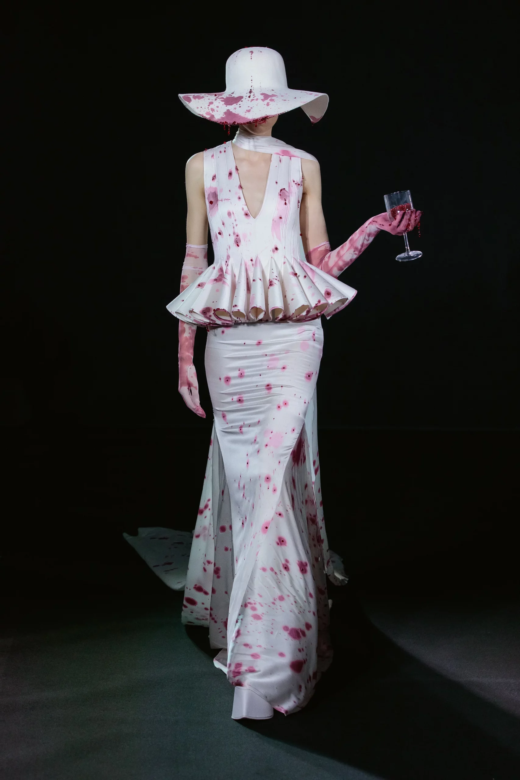 Robert Wun Haute Couture Xuân Hè 2023 01