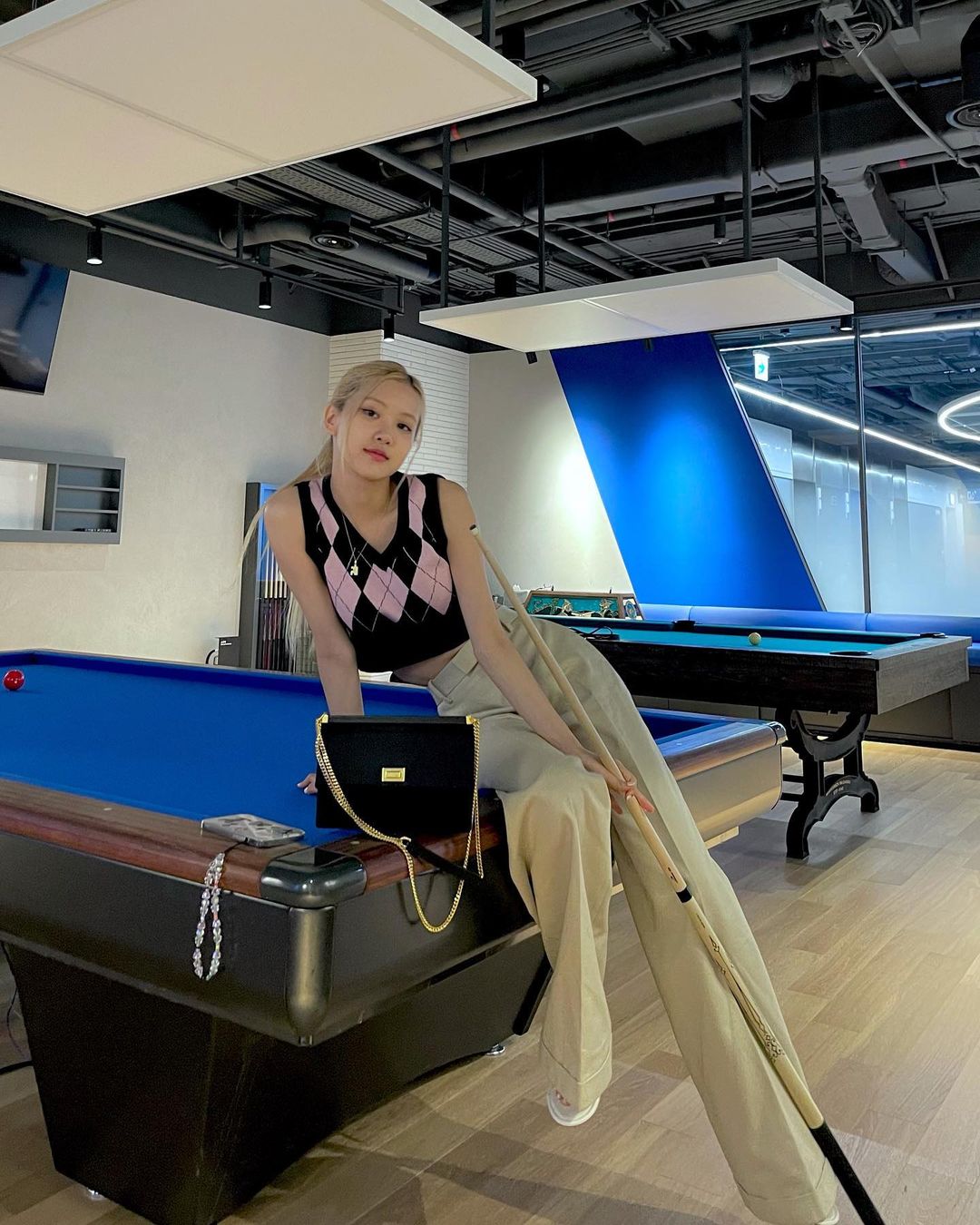 Rosé túi đeo chéo đen 2