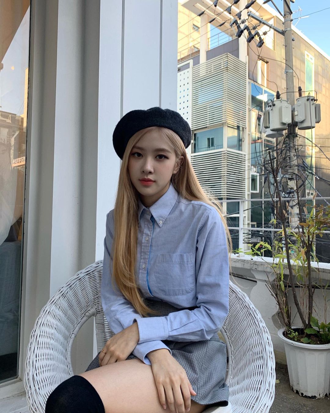 Rosé mũ beret màu đen