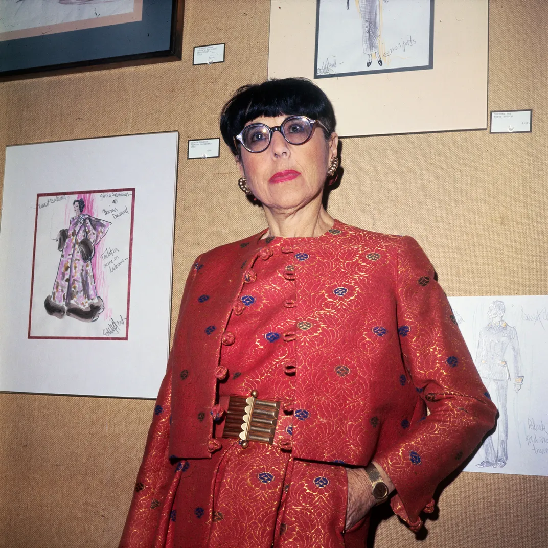 Edith Head kính tròn 1