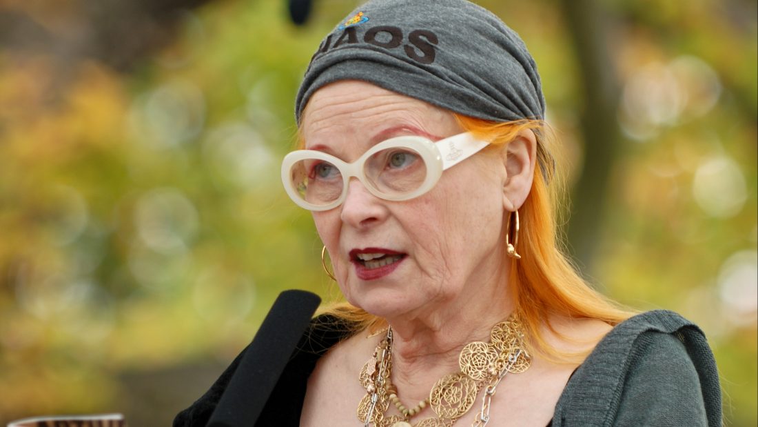 Vivienne Westwood cùng chiếc kính đặc trưng của bà ấy 2