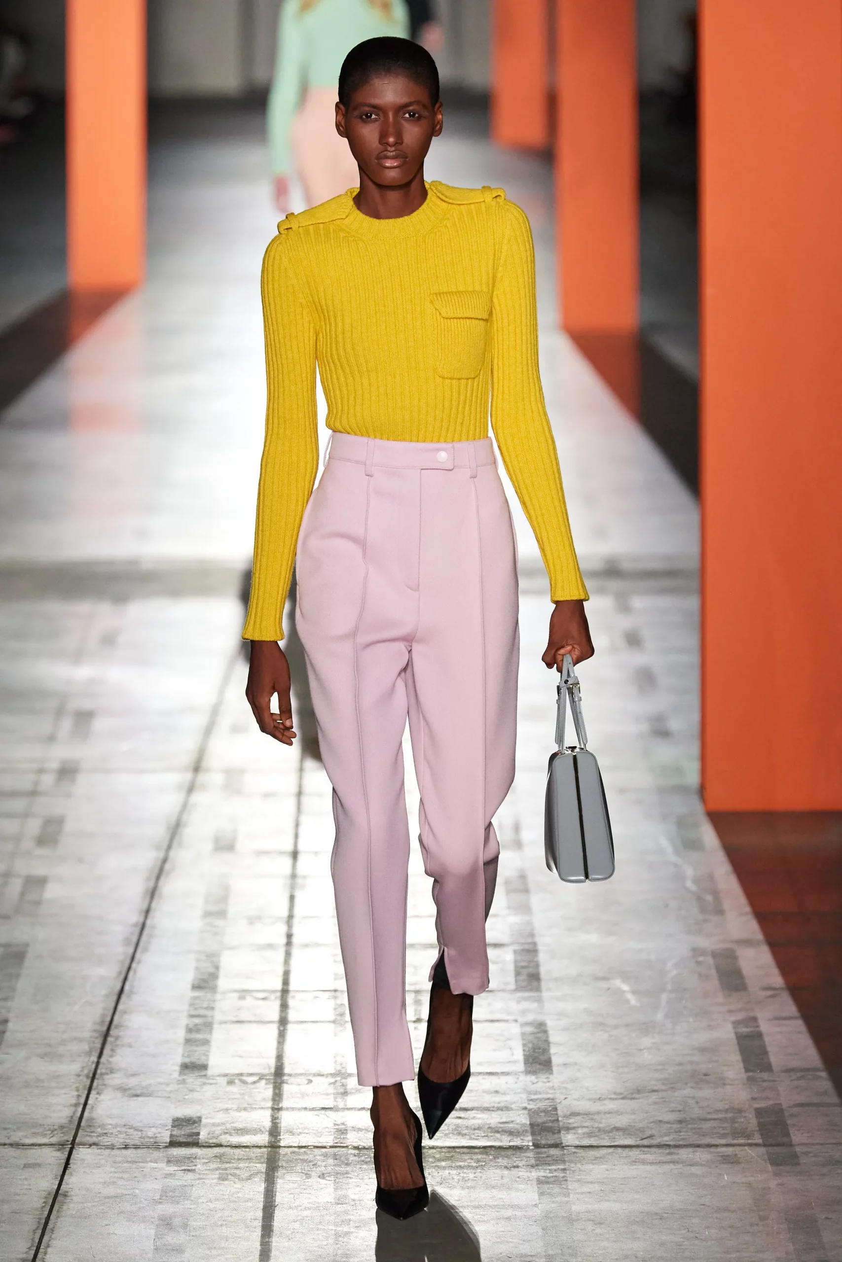 00024-prada-fall-2023-ready-to-wear-credit-gorunway