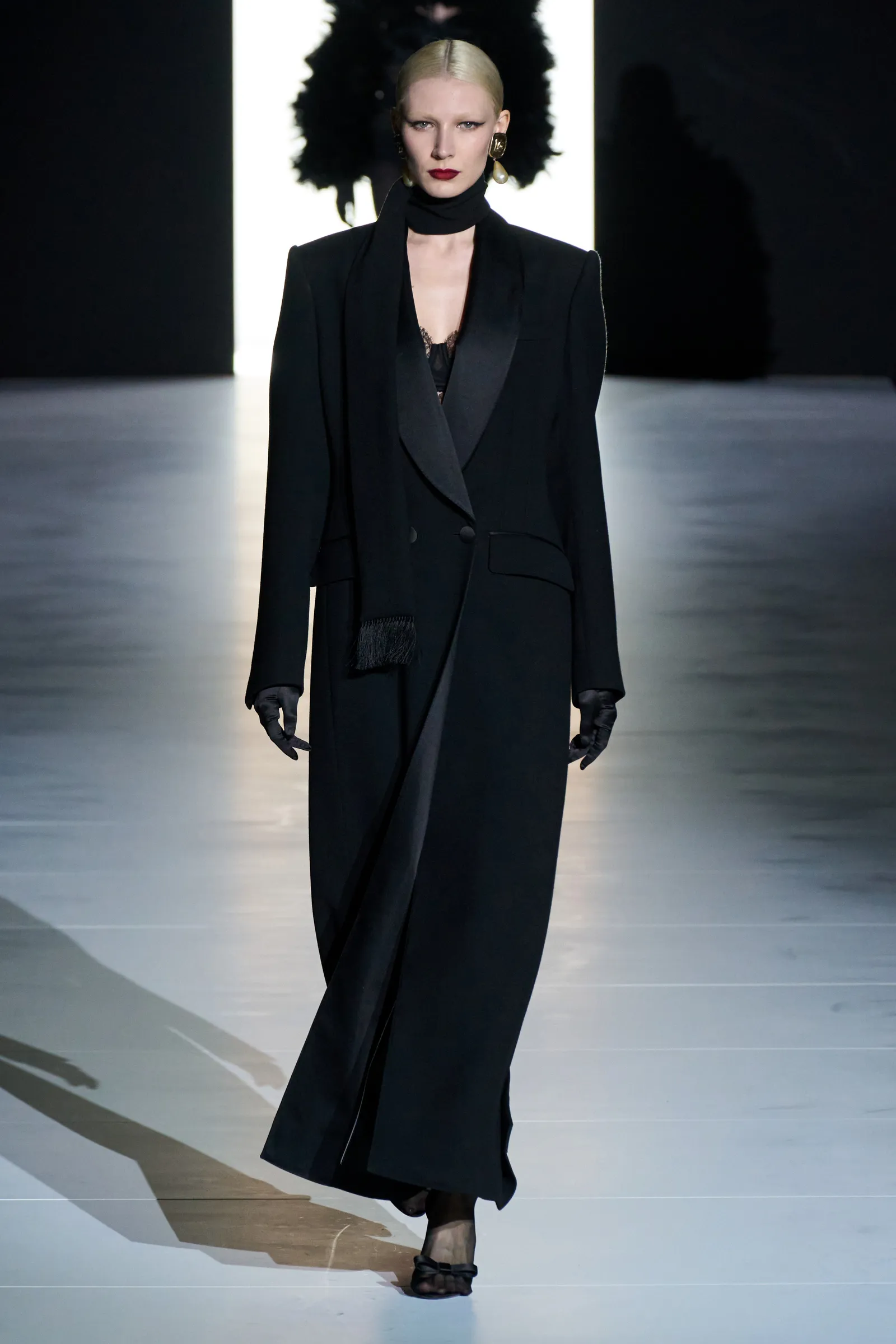 00064-dolce-e-gabbana-fall-2023-ready-to-wear-credit-gorunway