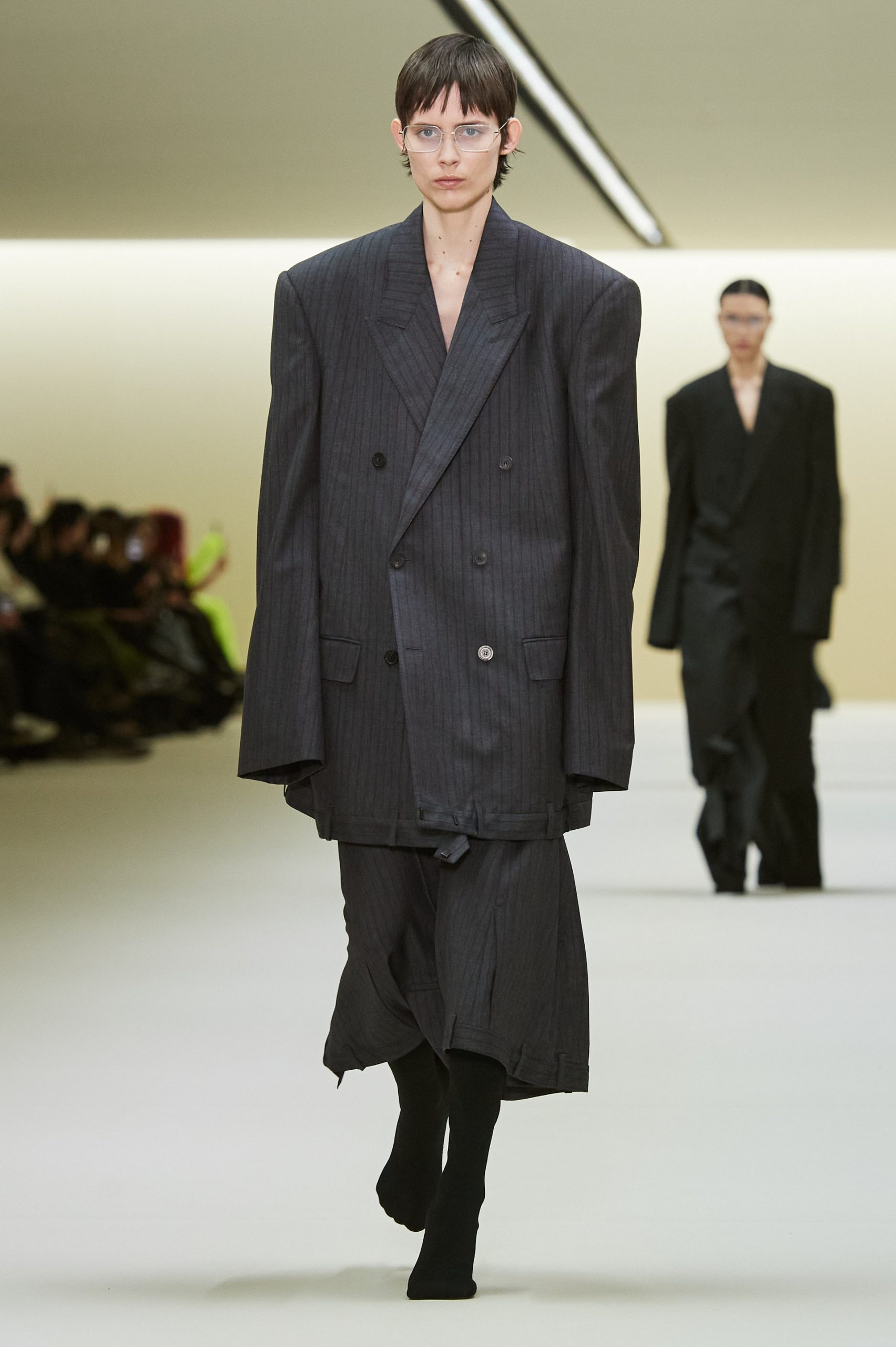00009-balenciaga-fall-2023-ready-to-wear-credit-gorunway