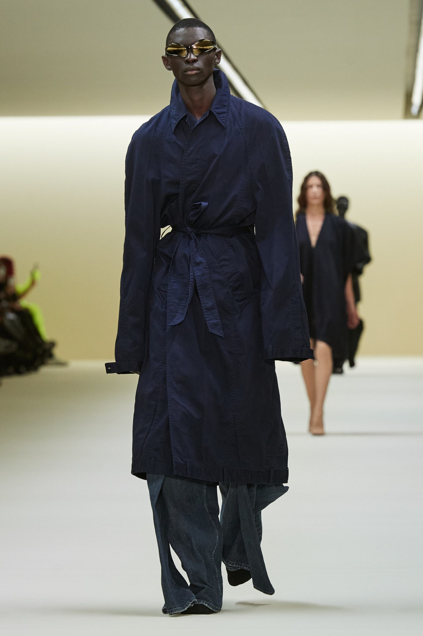 00012-balenciaga-fall-2023-ready-to-wear-credit-gorunway