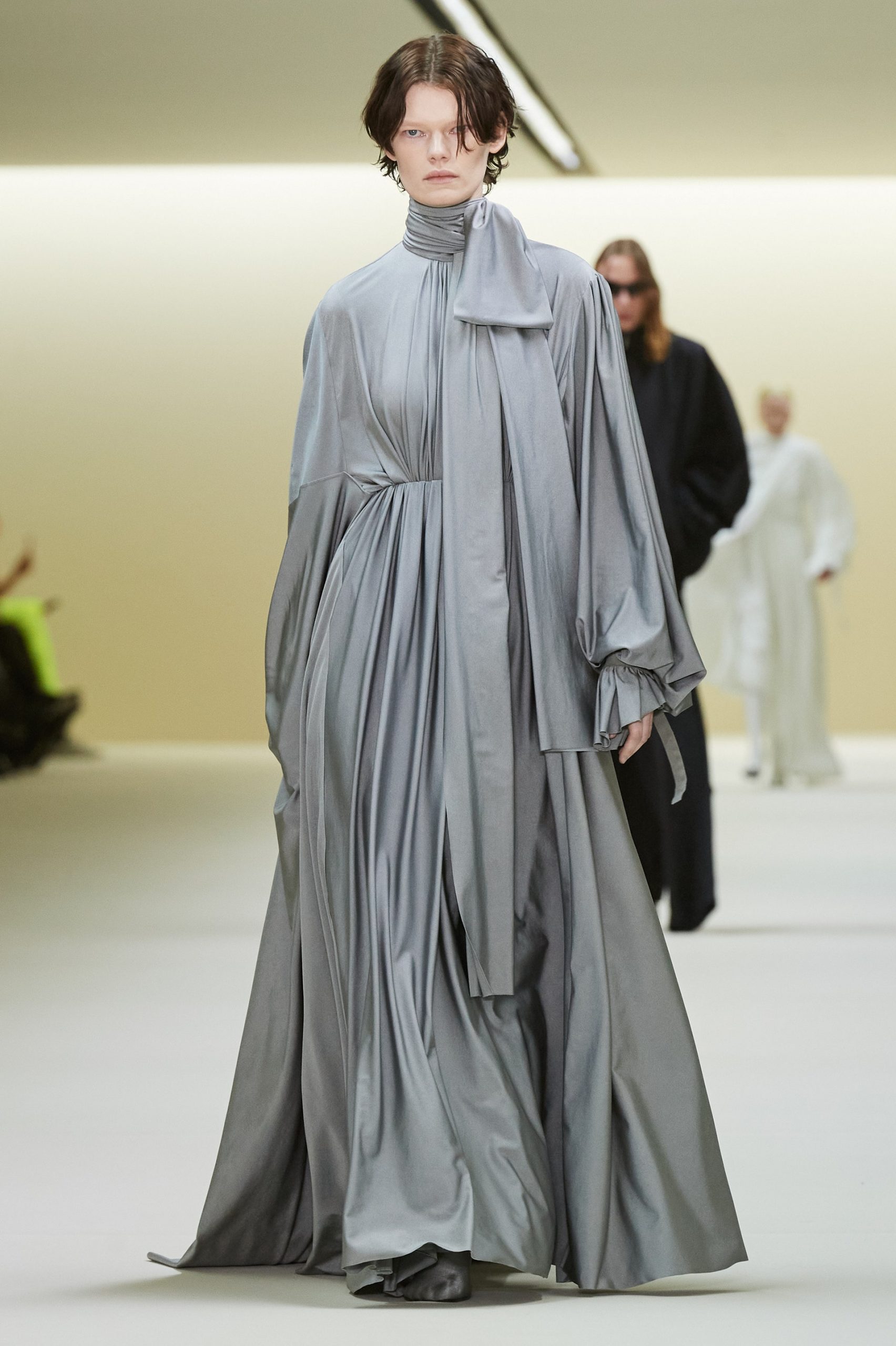 00021-balenciaga-fall-2023-ready-to-wear-credit-gorunway