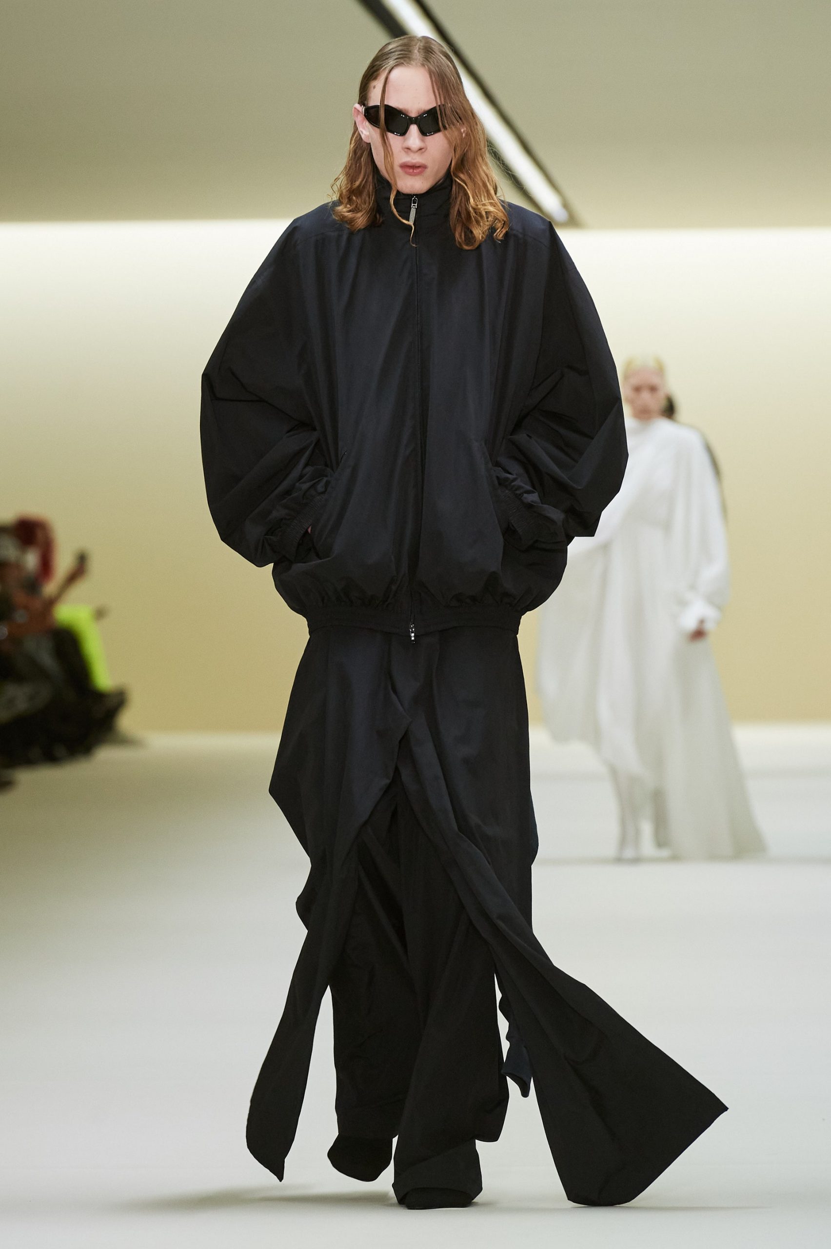 00022-balenciaga-fall-2023-ready-to-wear-credit-gorunway