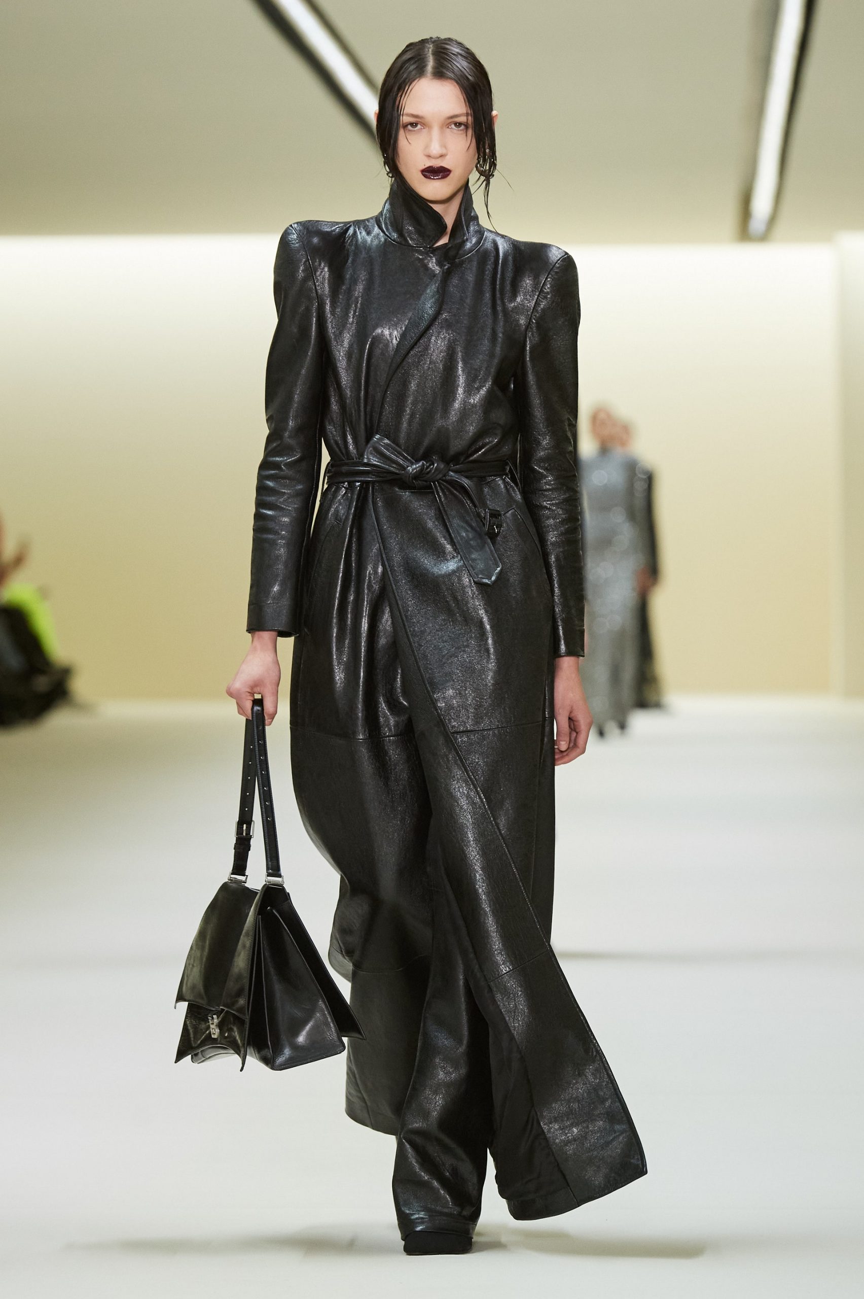 00047-balenciaga-fall-2023-ready-to-wear-credit-gorunway