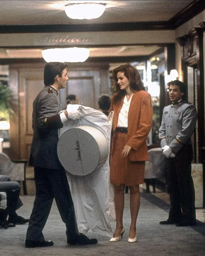 julia roberts suit ngắn trong phim