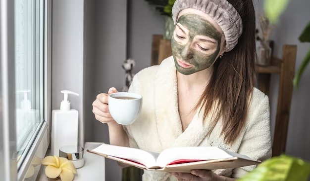 Tía tô giúp hỗ trợ giảm các đốm nâu, làm lành những vết sẹo trên da, tái tạo làn da tươi mới trắng sáng